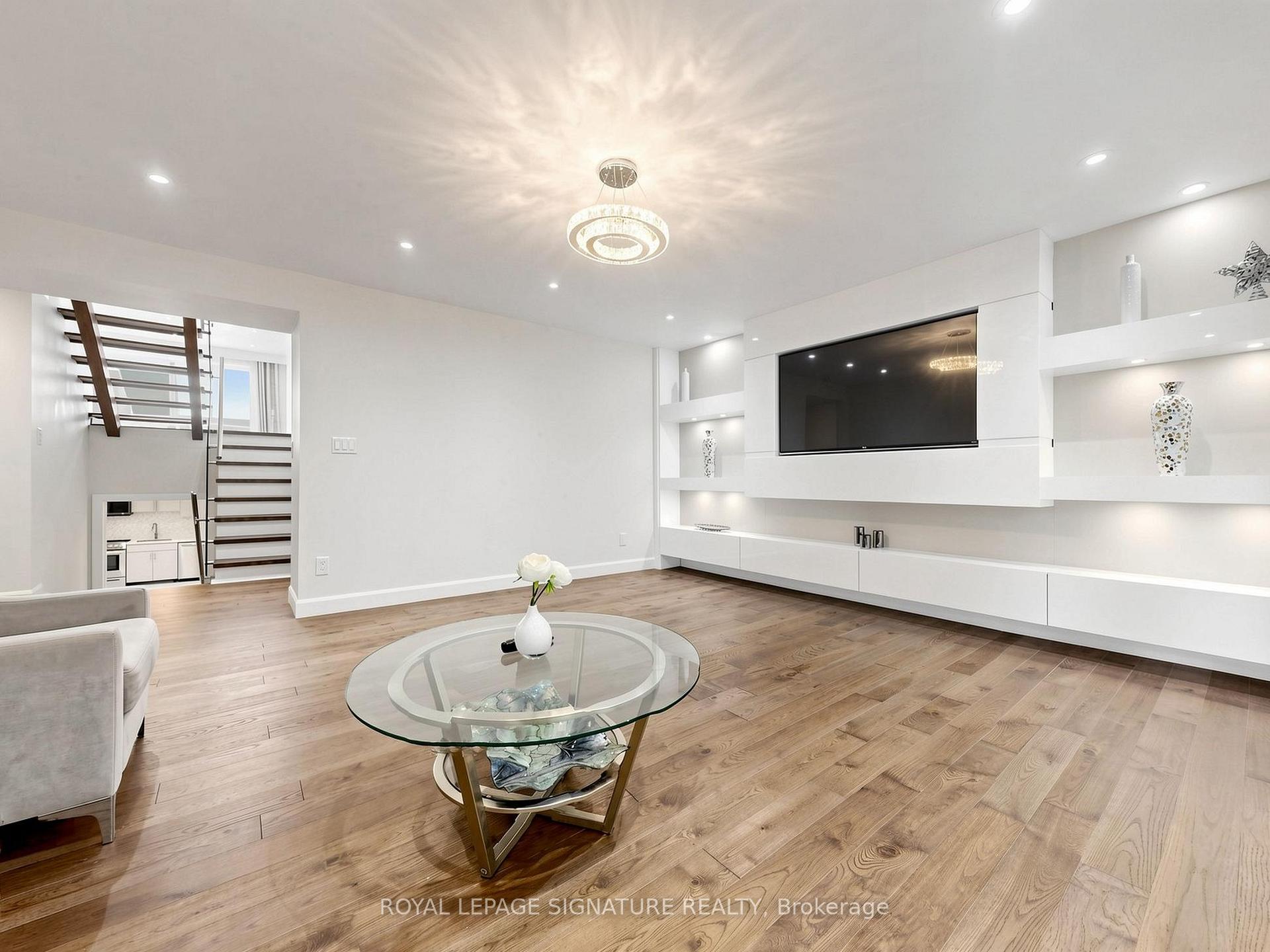 Photo 27 of 31 Tollerton Avenue, North York, Bayview Woods-Steeles — HOMEH