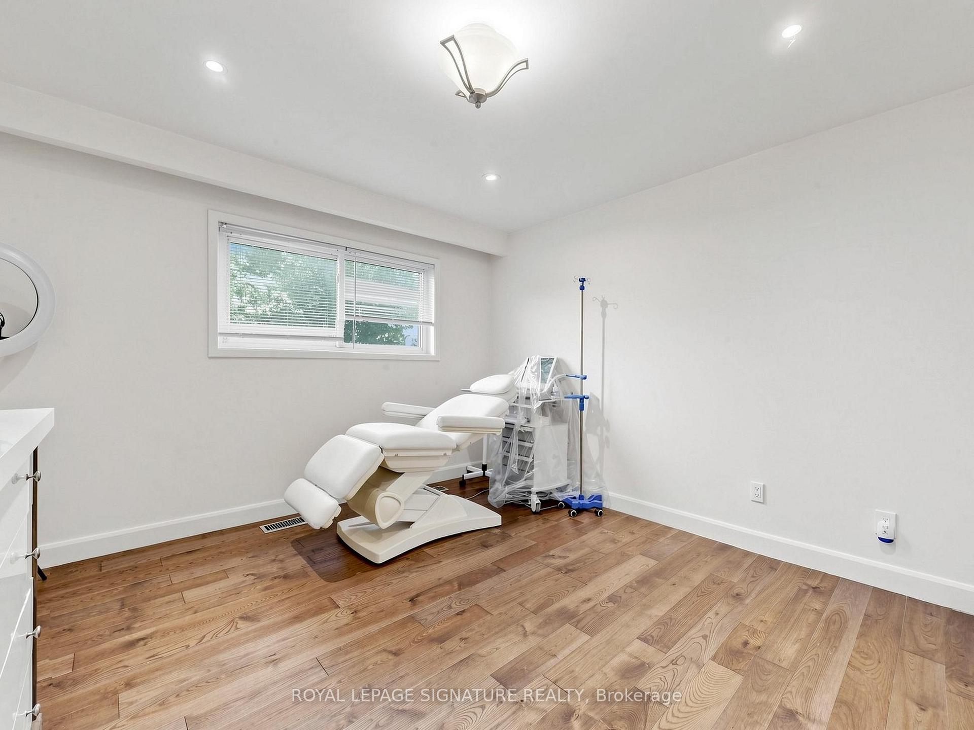 Photo 28 of 31 Tollerton Avenue, North York, Bayview Woods-Steeles — HOMEH