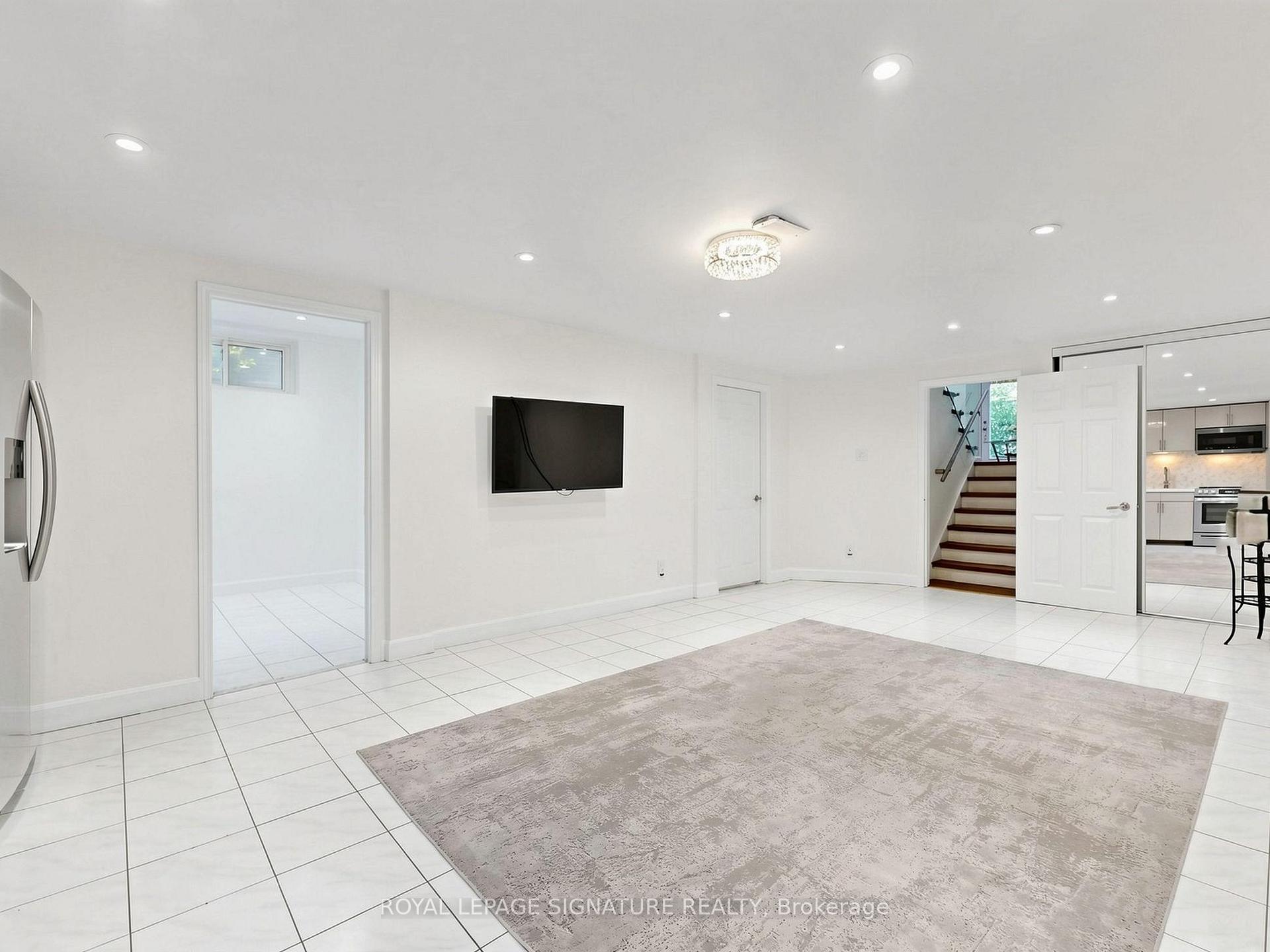 Photo 36 of 31 Tollerton Avenue, North York, Bayview Woods-Steeles — HOMEH