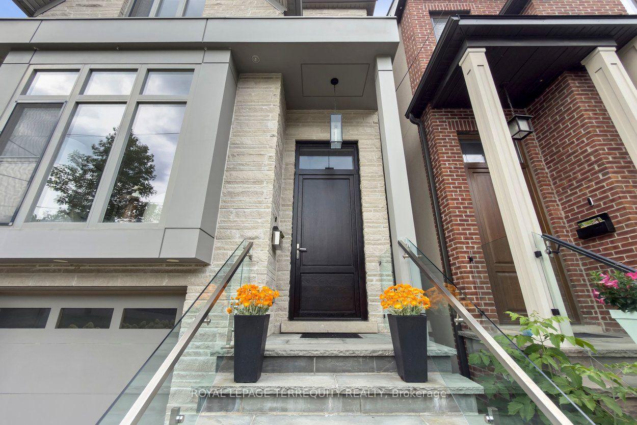 Photo 3 of 30B Thorndale Avenue, Etobicoke, Kingsway South — HOMEH