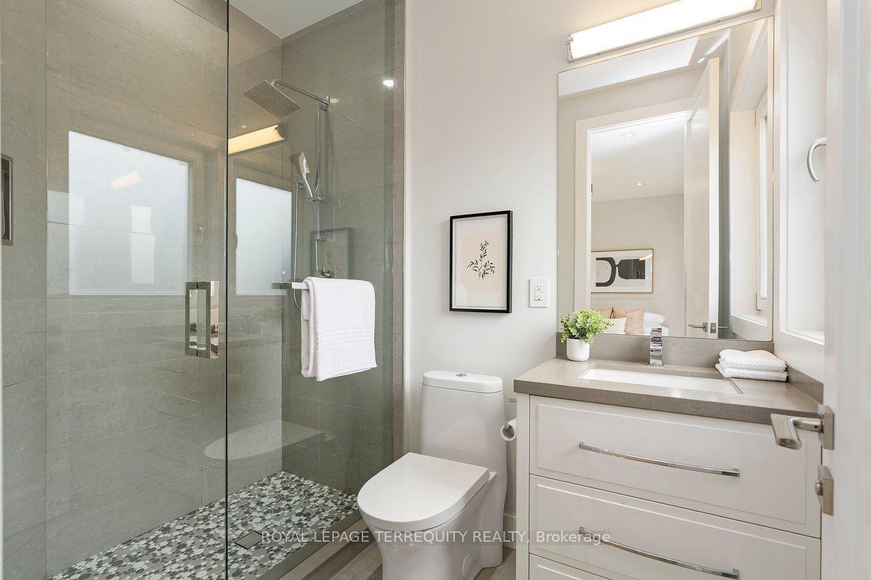 Photo 27 of 30B Thorndale Avenue, Etobicoke, Kingsway South — HOMEH