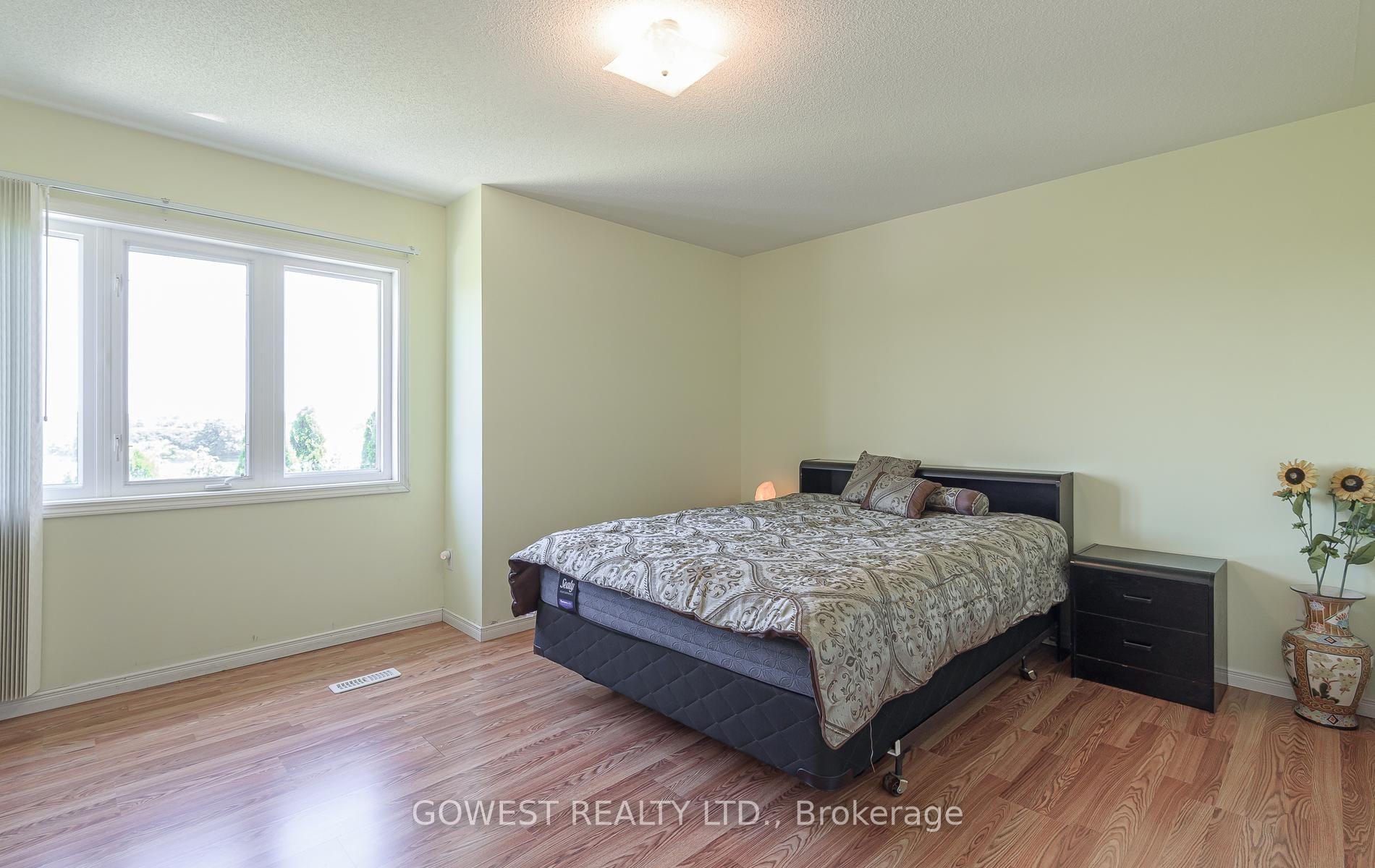 Photo 28 of 3045 Ferguson Drive, Burlington, Alton — HOMEH