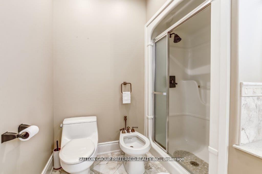 Photo 22 of Unit 23, 124 North Centre Road, London, North B — HOMEH