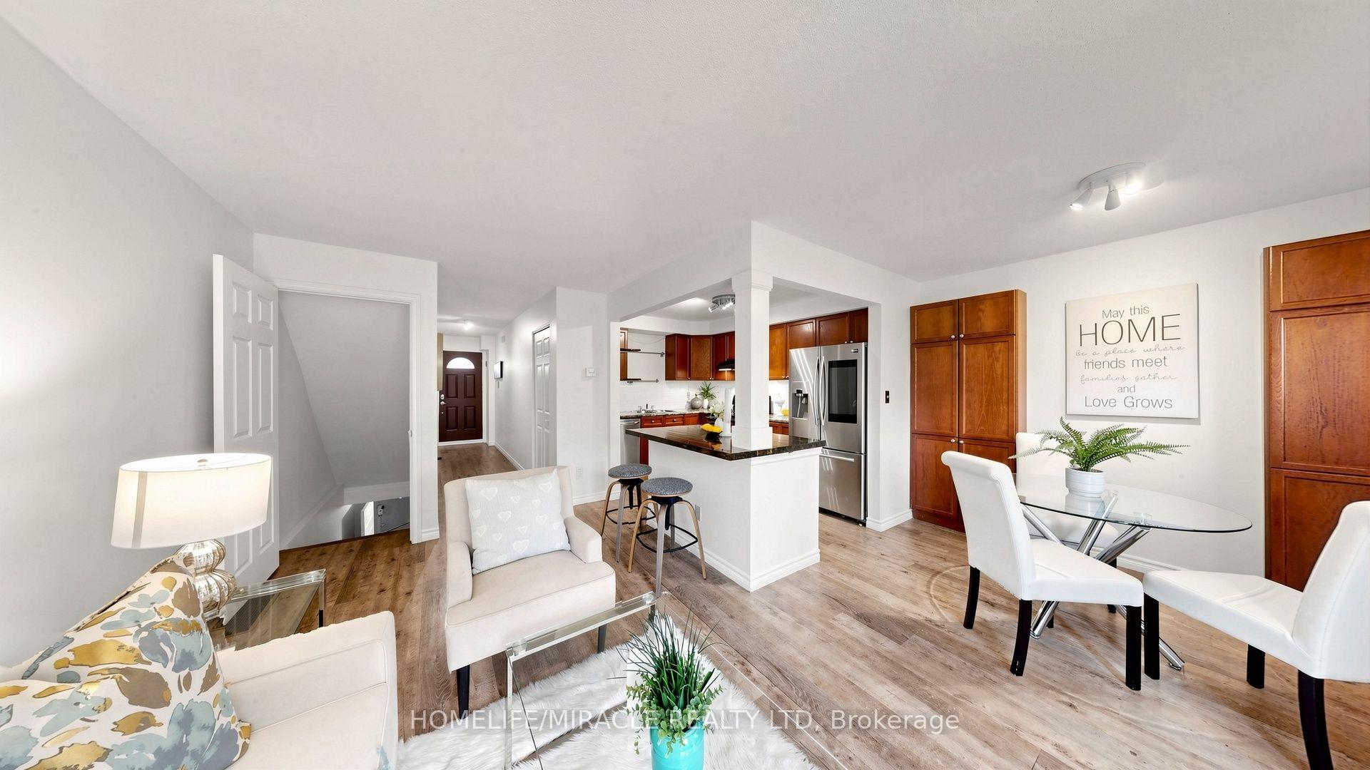 Photo 8 of Unit B, 304 Bluevale Street, Waterloo, Lincoln Heights — HOMEH