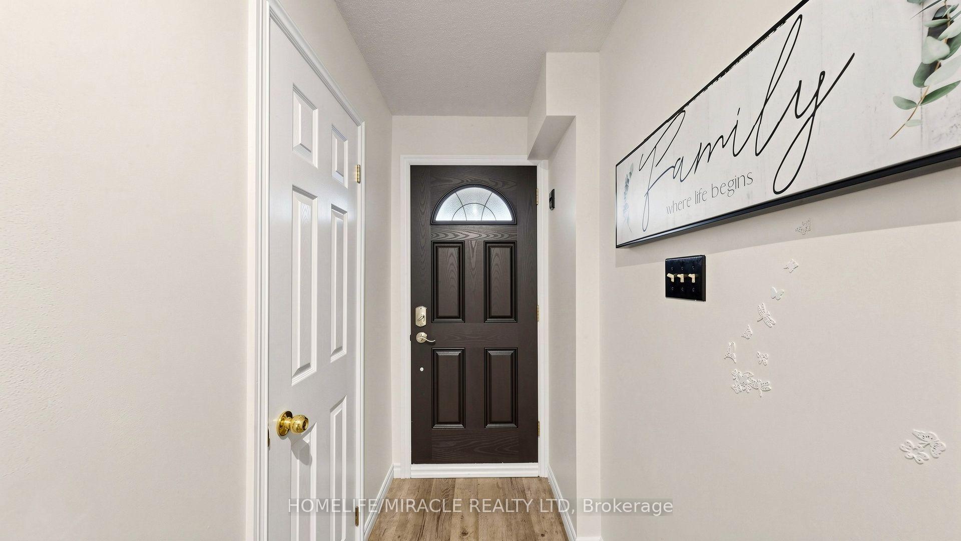 Photo 20 of Unit B, 304 Bluevale Street, Waterloo, Lincoln Heights — HOMEH