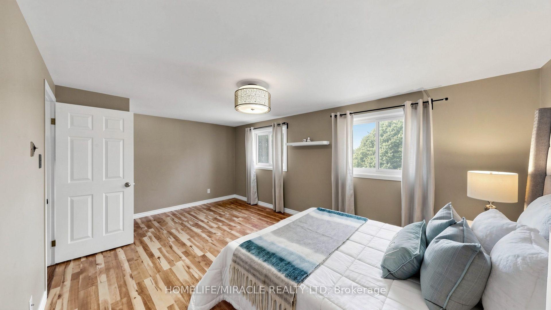 Photo 23 of Unit B, 304 Bluevale Street, Waterloo, Lincoln Heights — HOMEH