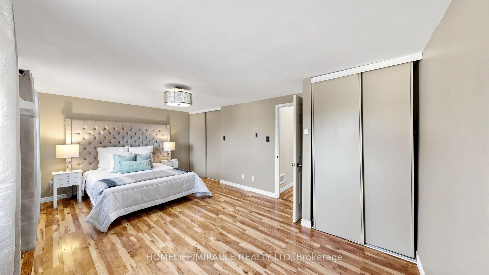 Photo 25 of Unit B, 304 Bluevale Street, Waterloo, Lincoln Heights — HOMEH