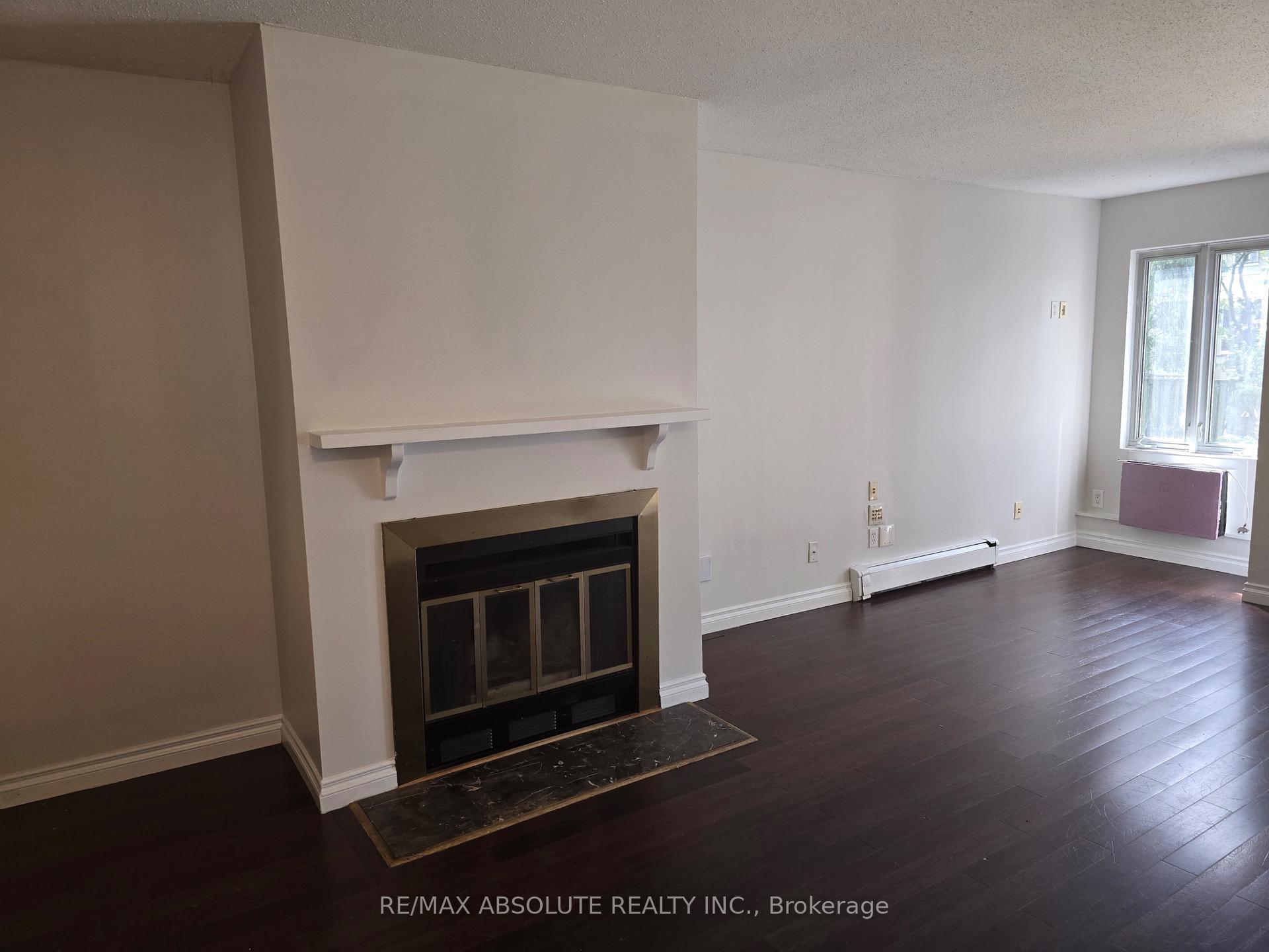 Photo 7 of 10 Crispin Private, Ottawa, Manor Park — HOMEH