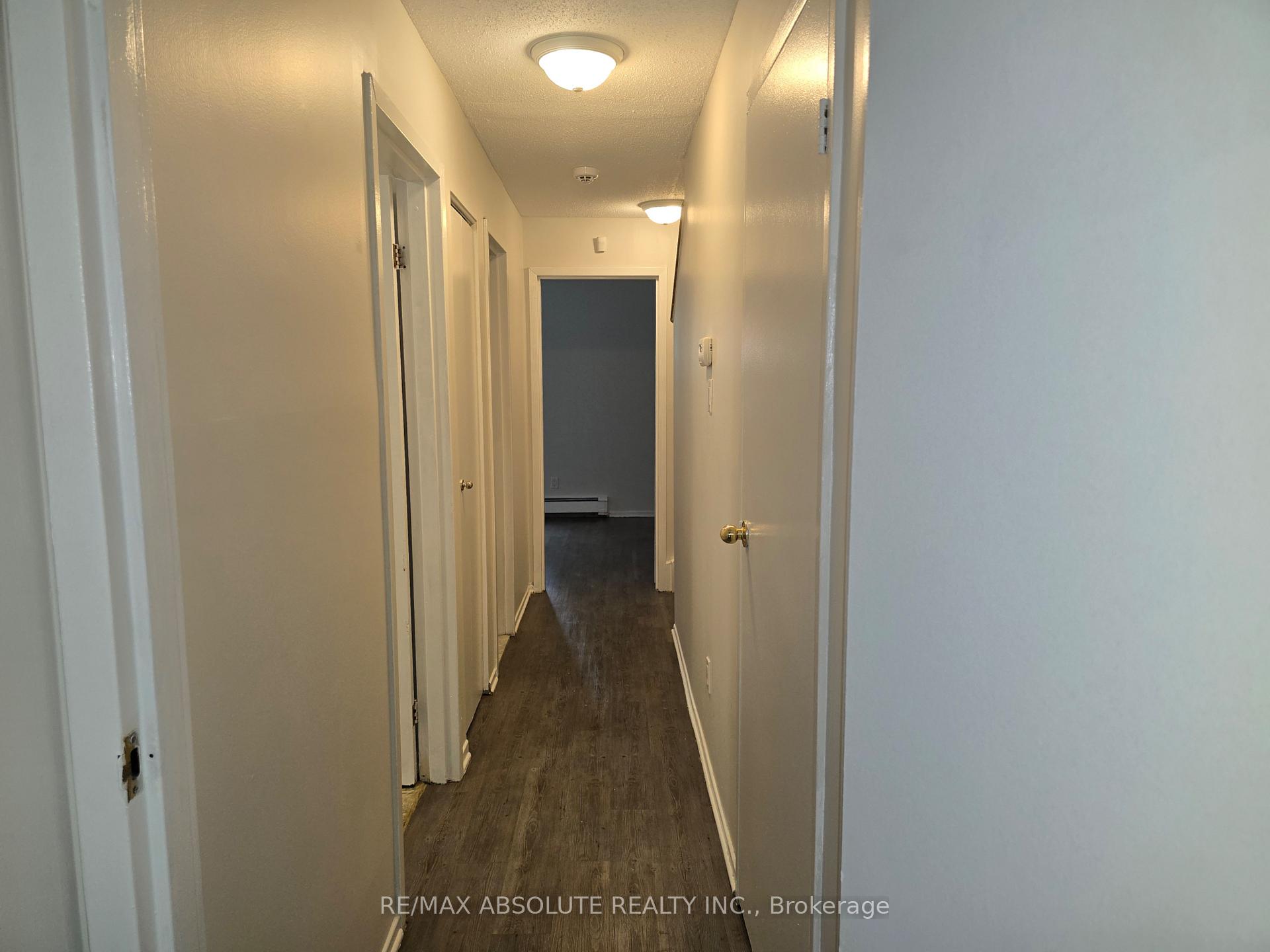 Photo 15 of 10 Crispin Private, Ottawa, Manor Park — HOMEH