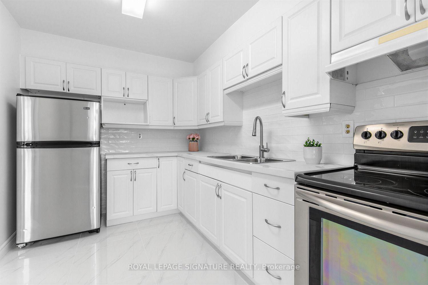 Photo 12 of Unit 510, 5 Shady Golf Way, Toronto, Flemingdon Park — HOMEH