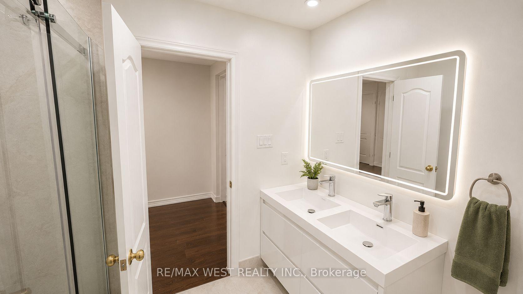 Photo 17 of 73 Eakin Mill Road, Markham, Wismer — HOMEH