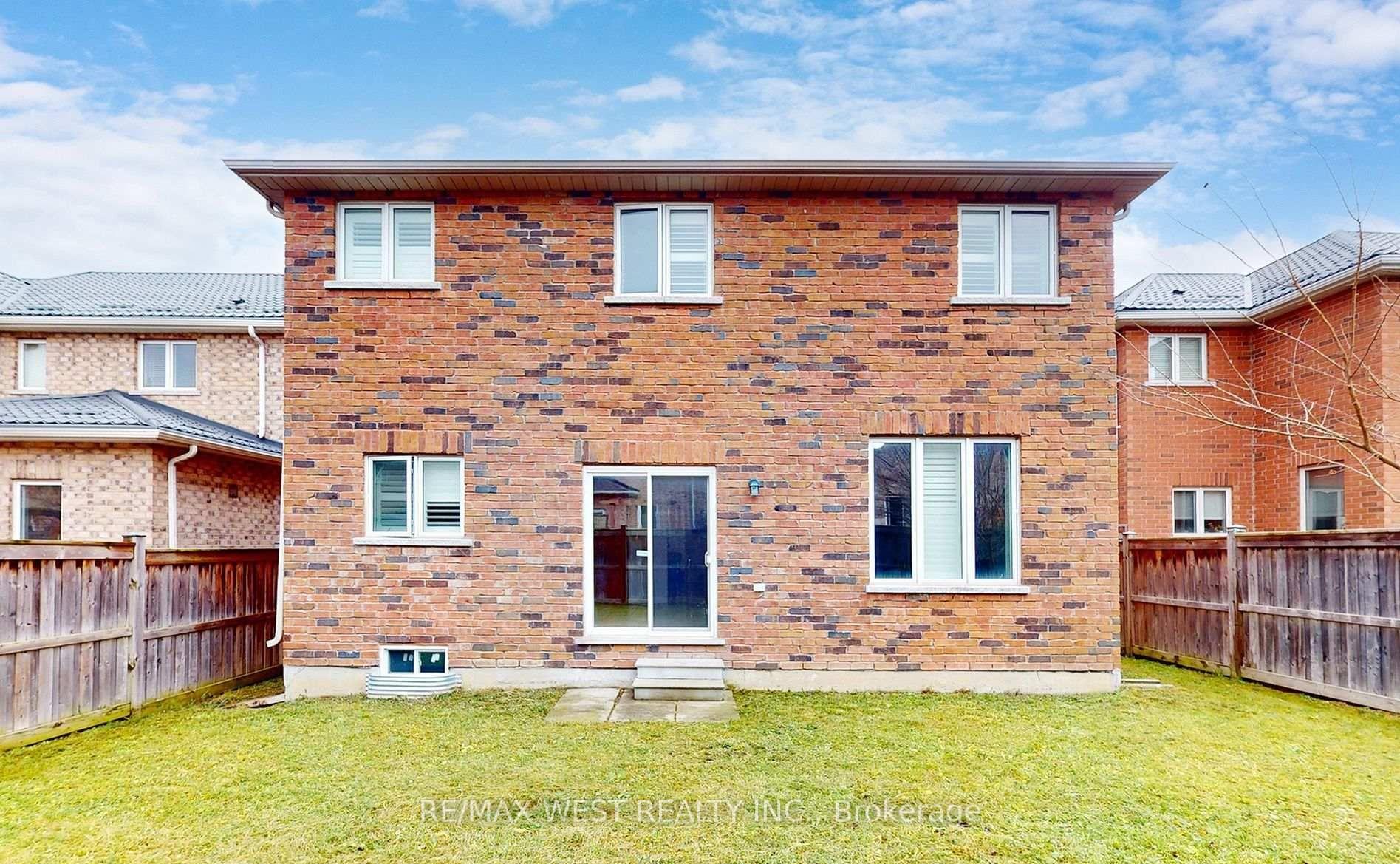 Photo 27 of 73 Eakin Mill Road, Markham, Wismer — HOMEH