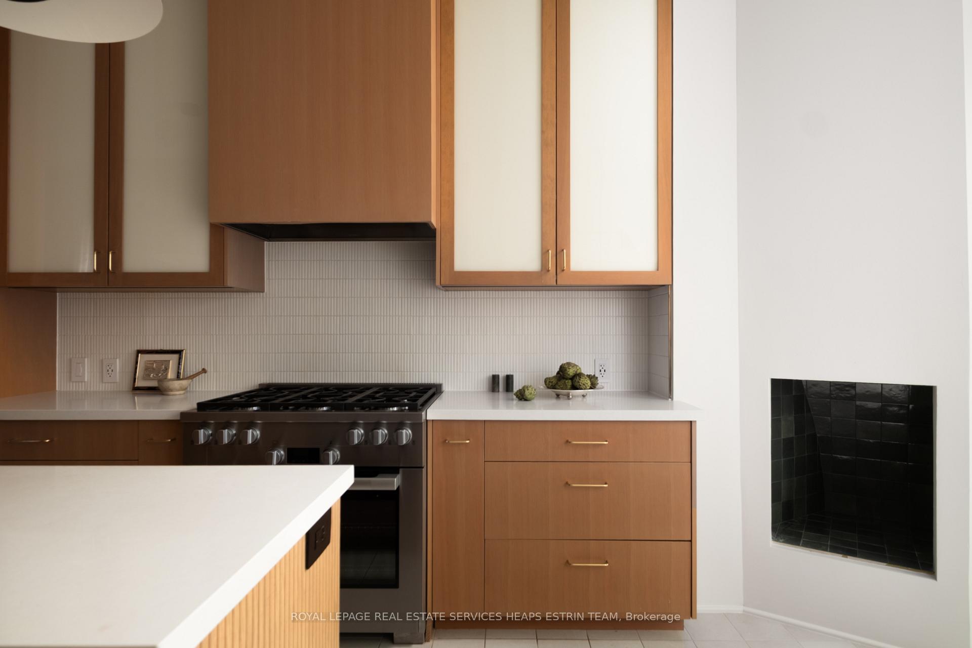 Photo 16 of 42 Clarendon Avenue, Toronto, Casa Loma — HOMEH