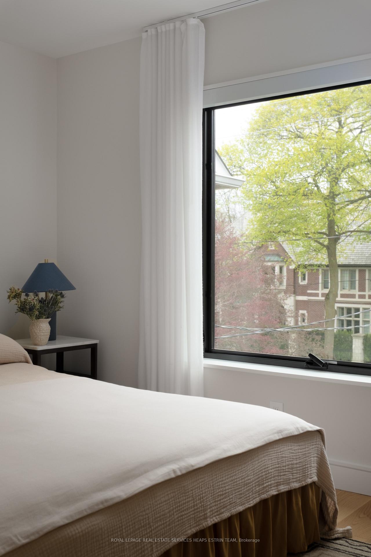 Photo 25 of 42 Clarendon Avenue, Toronto, Casa Loma — HOMEH