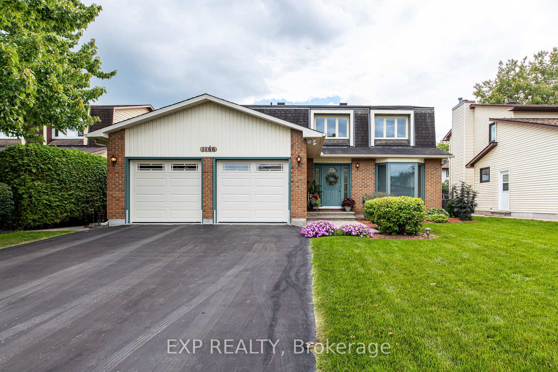 Photo 1 of 1166 Bordeau Grove, Ottawa, Convent Glen — HOMEH