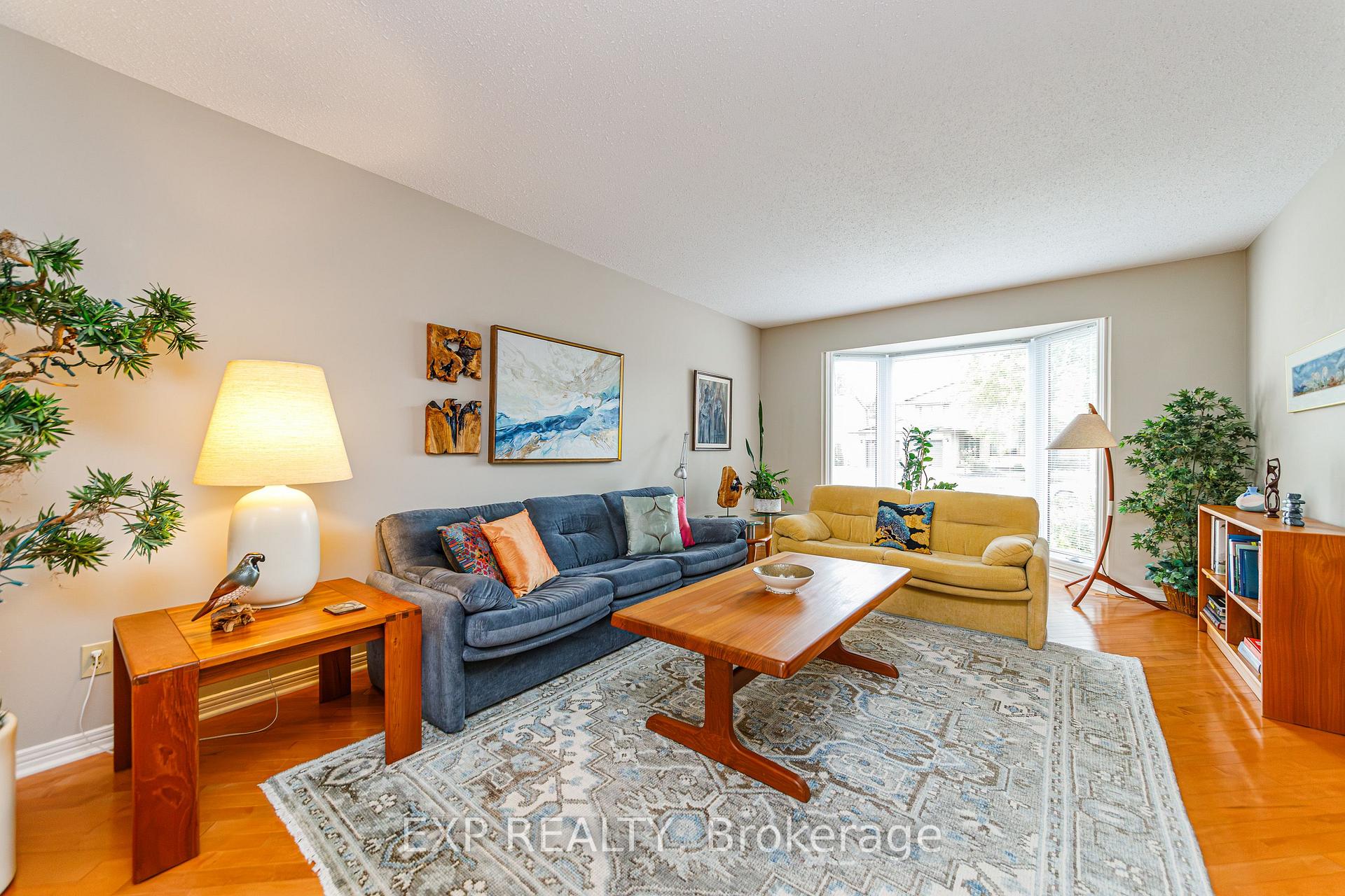 Photo 11 of 1166 Bordeau Grove, Ottawa, Convent Glen — HOMEH