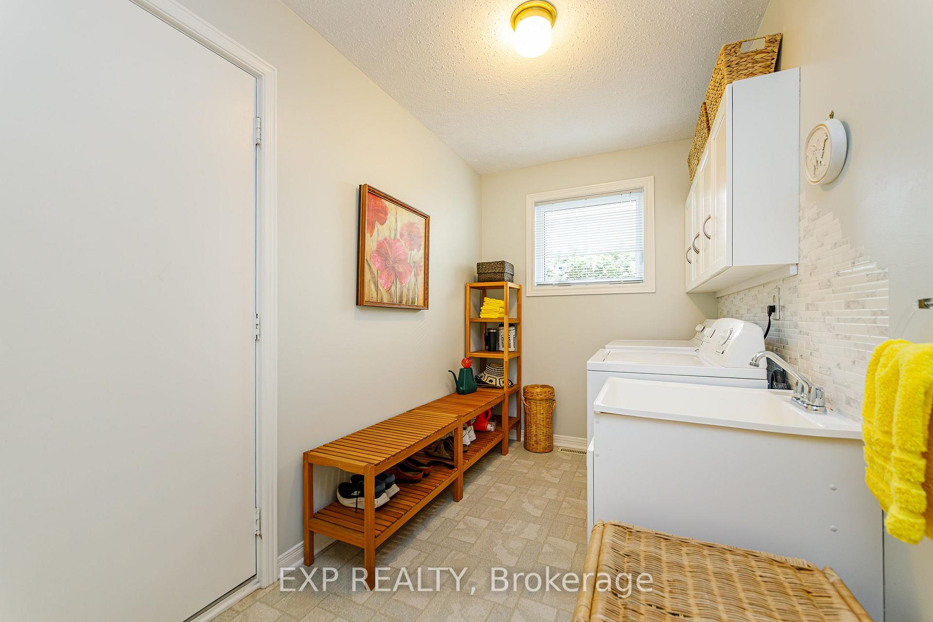 Photo 20 of 1166 Bordeau Grove, Ottawa, Convent Glen — HOMEH
