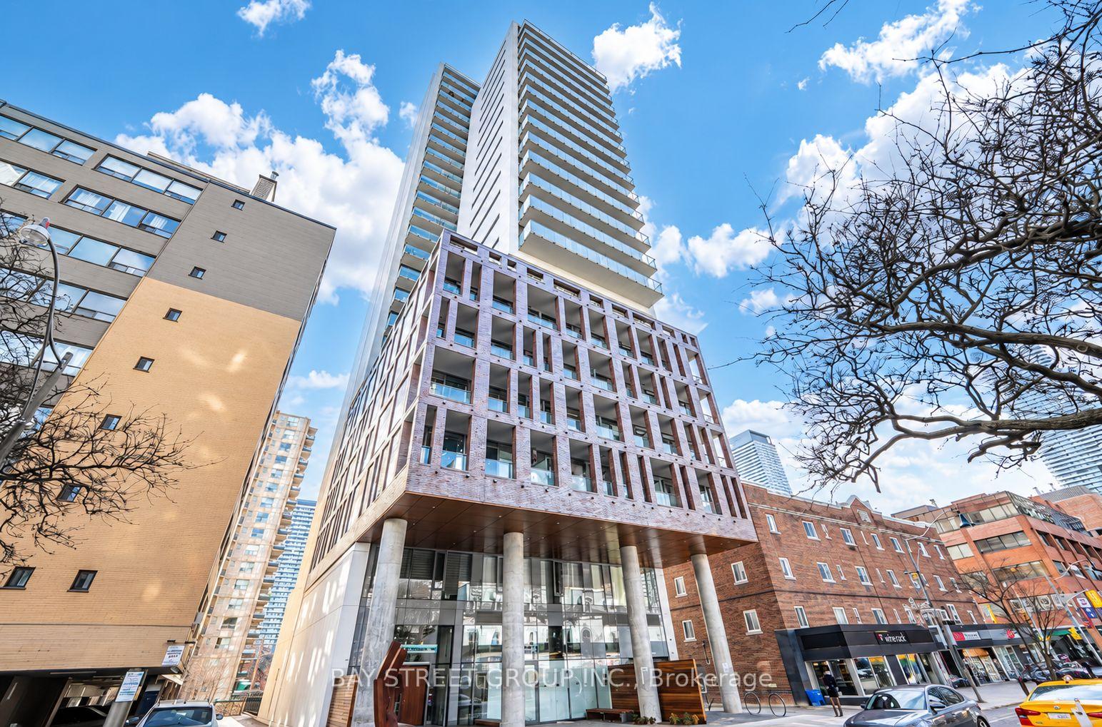 Photo of Unit 407, 81 Wellesley Street E