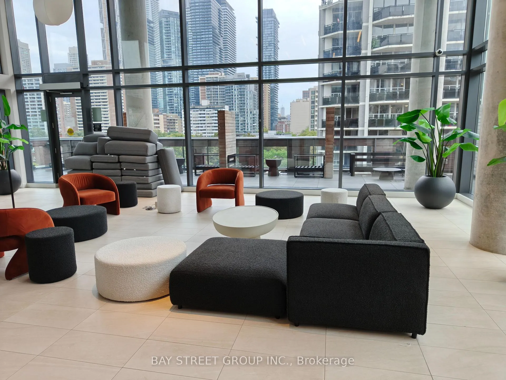 Photo 12 of Unit 407, 81 Wellesley Street E, Toronto, Church-Yonge Corridor — HOMEH