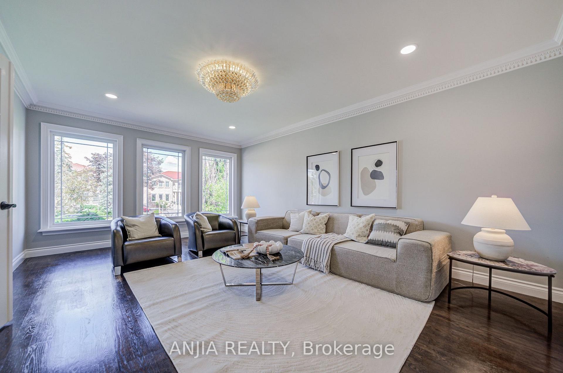 Photo 5 of 63 Beckenridge Drive, Markham, Milliken Mills East — HOMEH