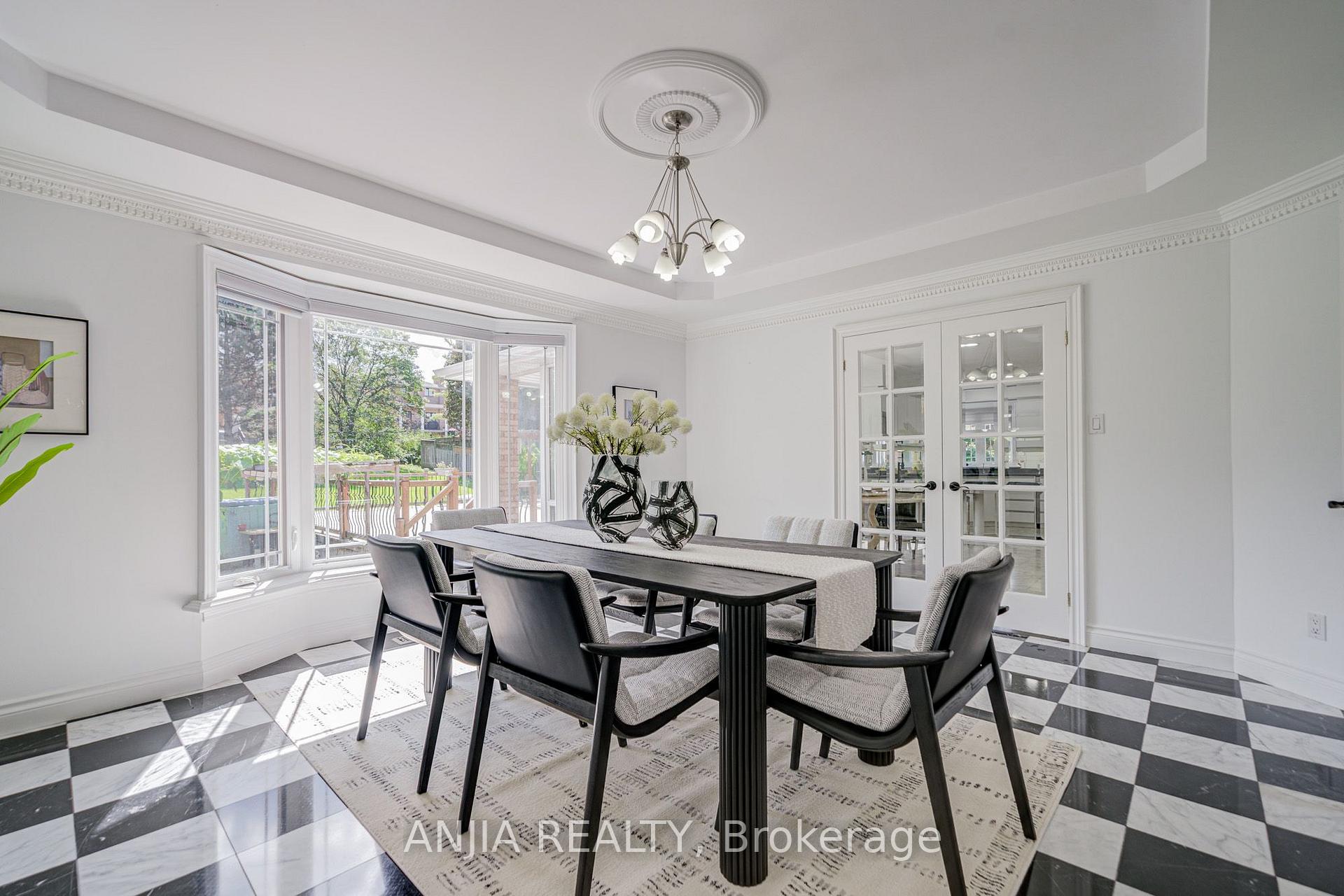 Photo 10 of 63 Beckenridge Drive, Markham, Milliken Mills East — HOMEH