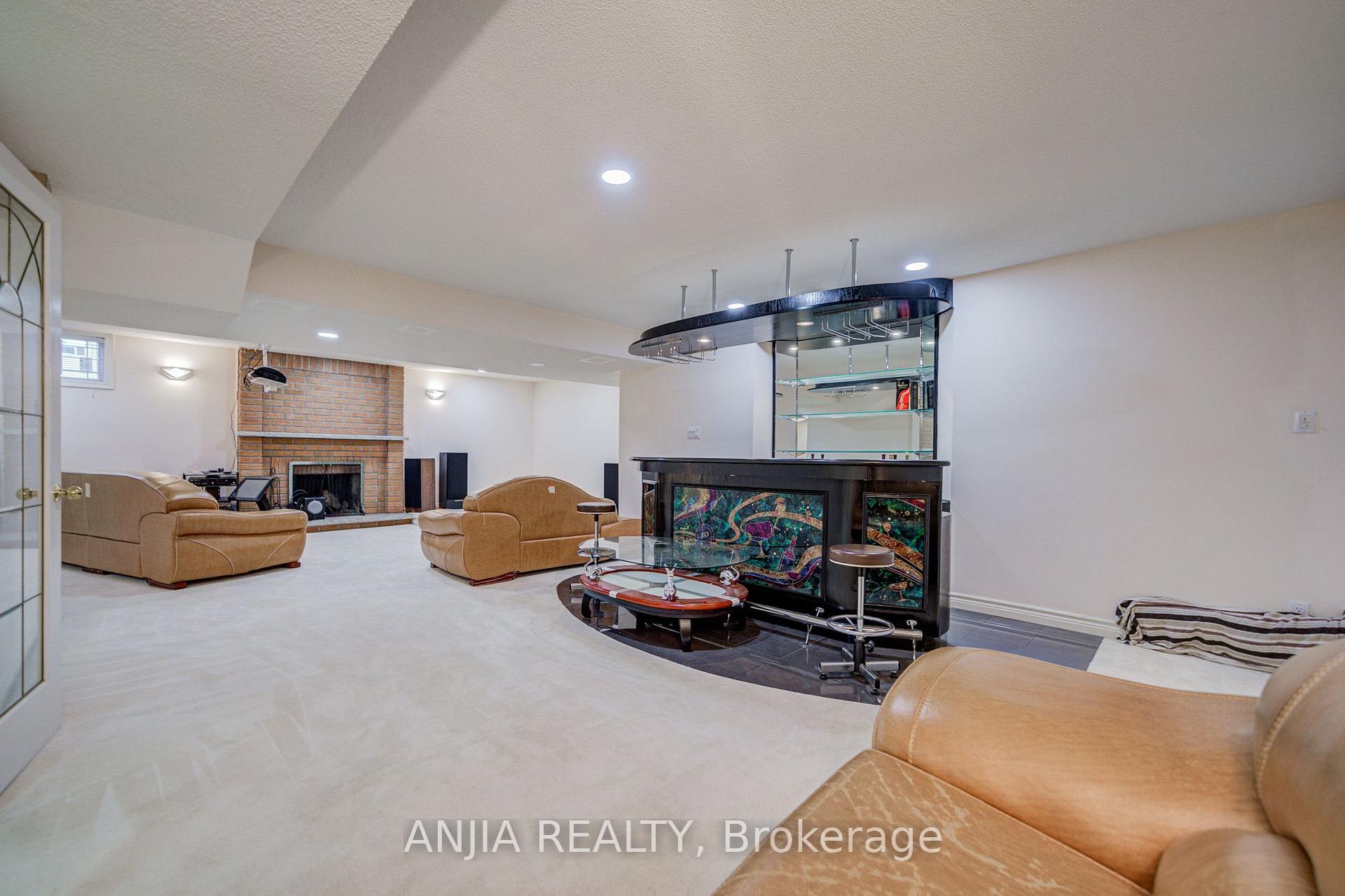Photo 43 of 63 Beckenridge Drive, Markham, Milliken Mills East — HOMEH