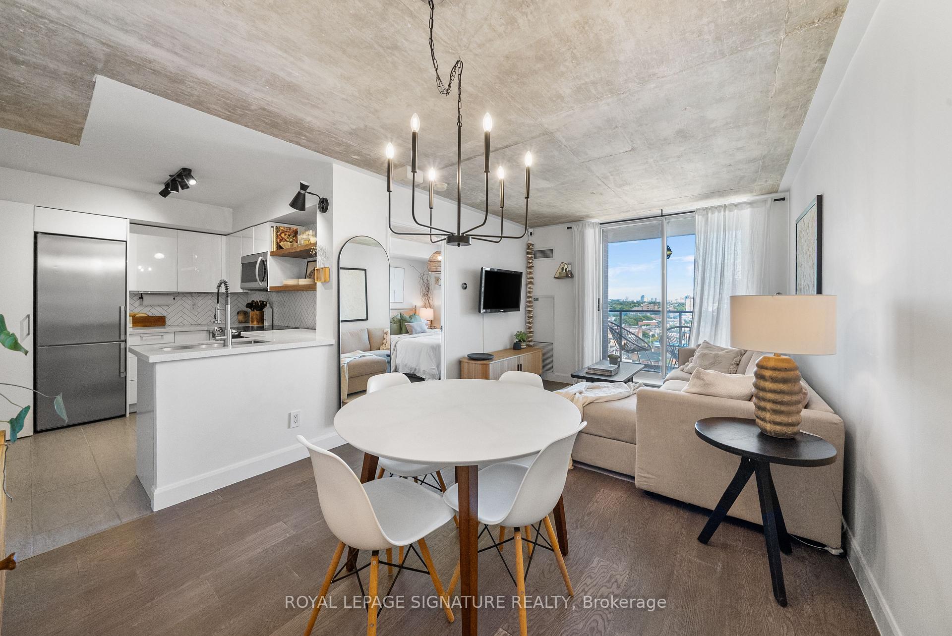 Photo of Unit 1402, 1369 Bloor Street W