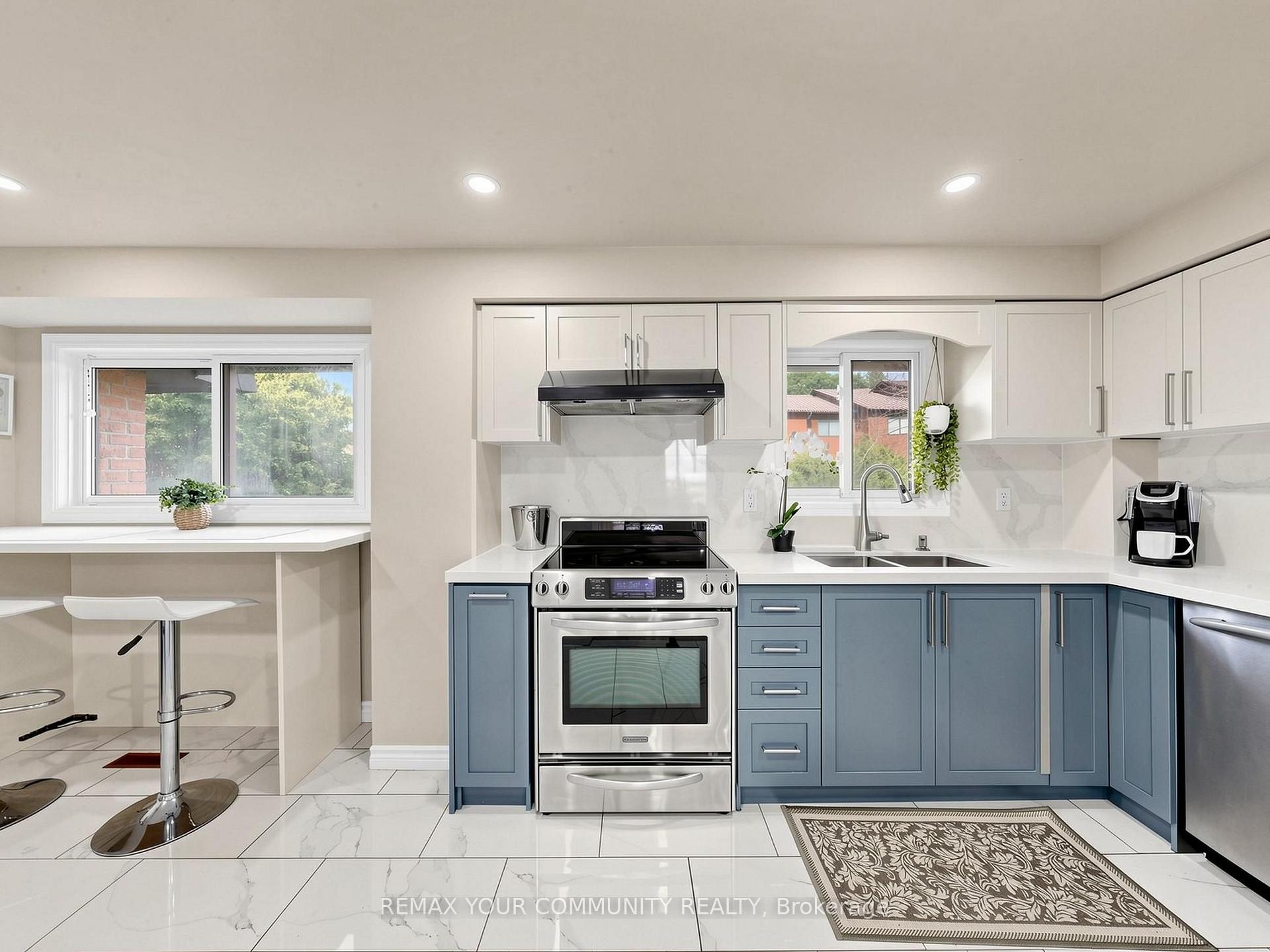 Photo 19 of Unit 16, 72 Ashglen Way, Markham, Unionville — HOMEH