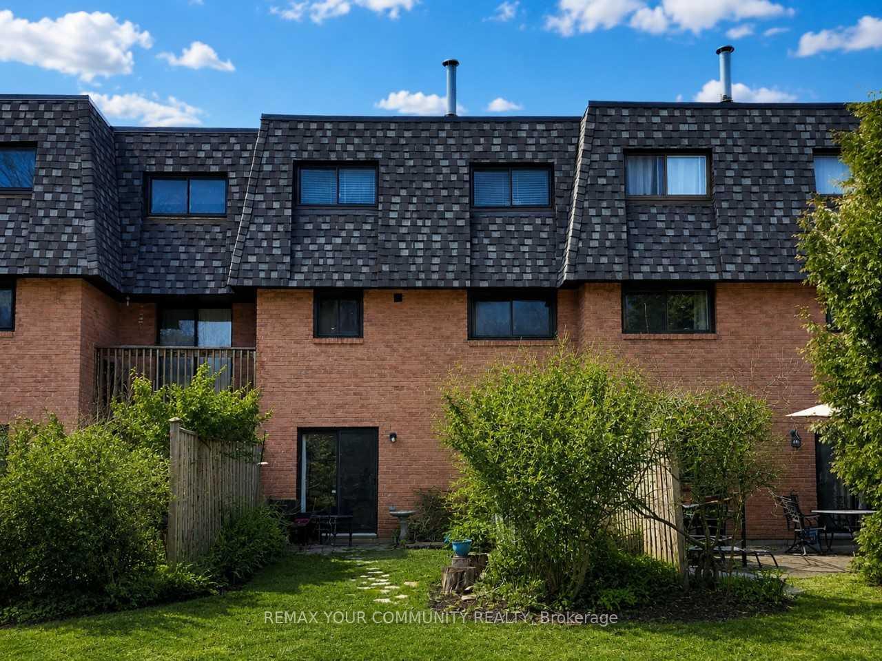 Photo 48 of Unit 16, 72 Ashglen Way, Markham, Unionville — HOMEH