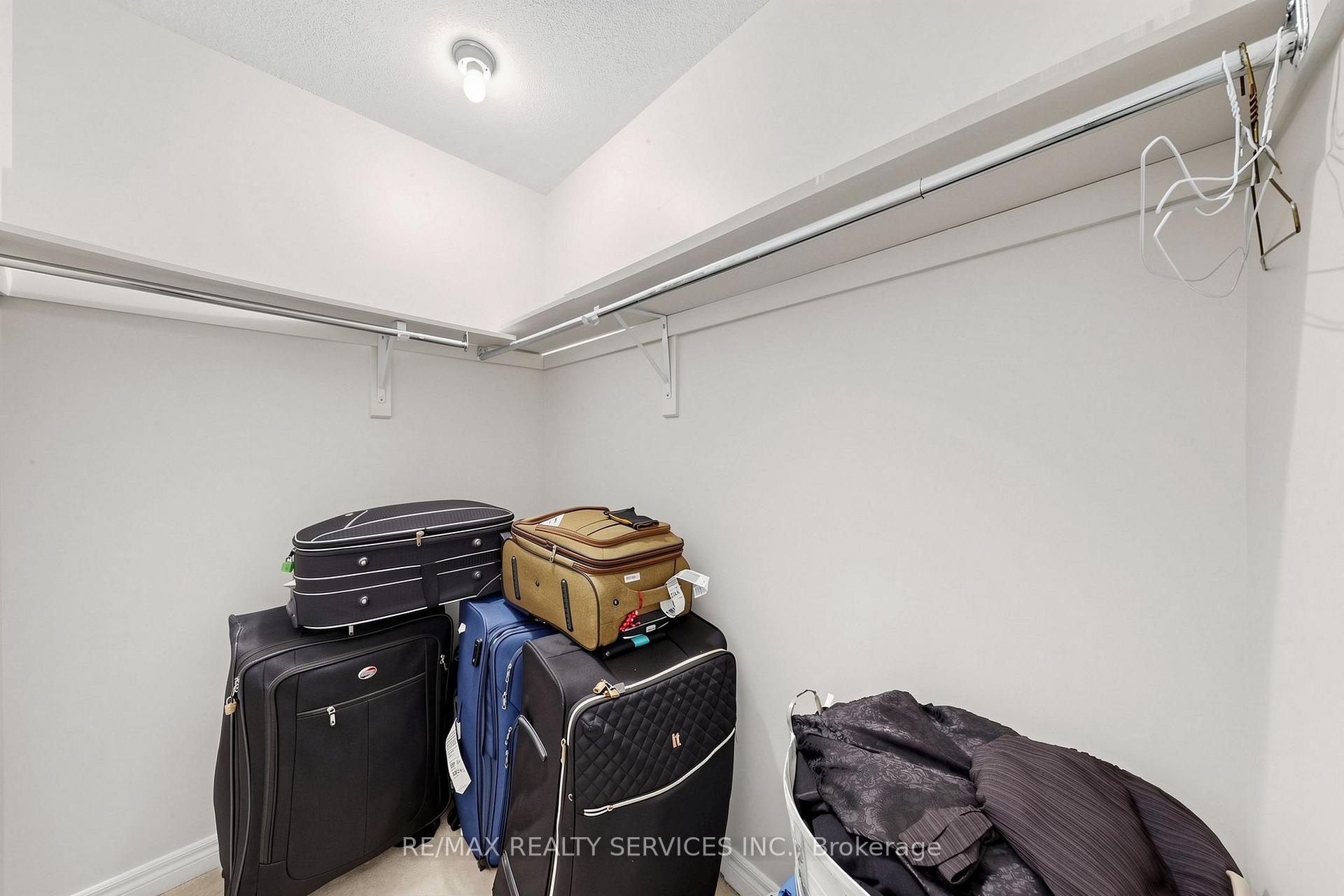 Photo 23 of 50 Rocky Point Crescent, Brampton, Madoc — HOMEH