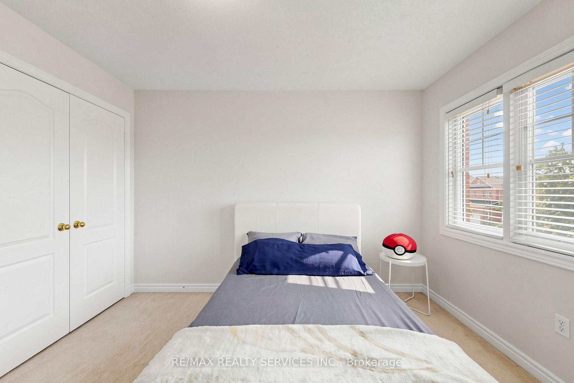 Photo 33 of 50 Rocky Point Crescent, Brampton, Madoc — HOMEH