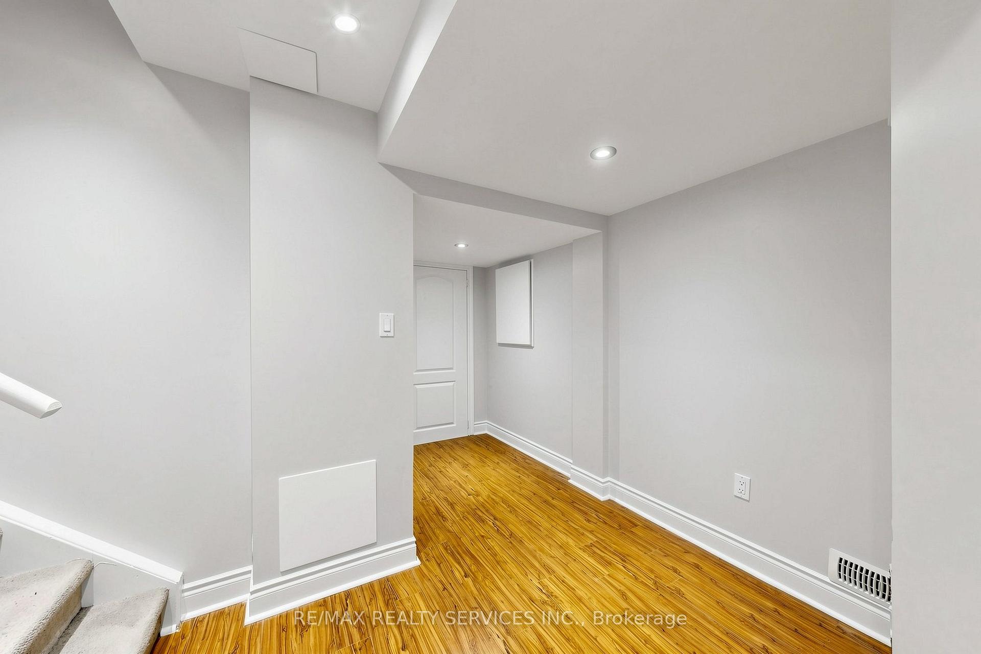 Photo 36 of 50 Rocky Point Crescent, Brampton, Madoc — HOMEH