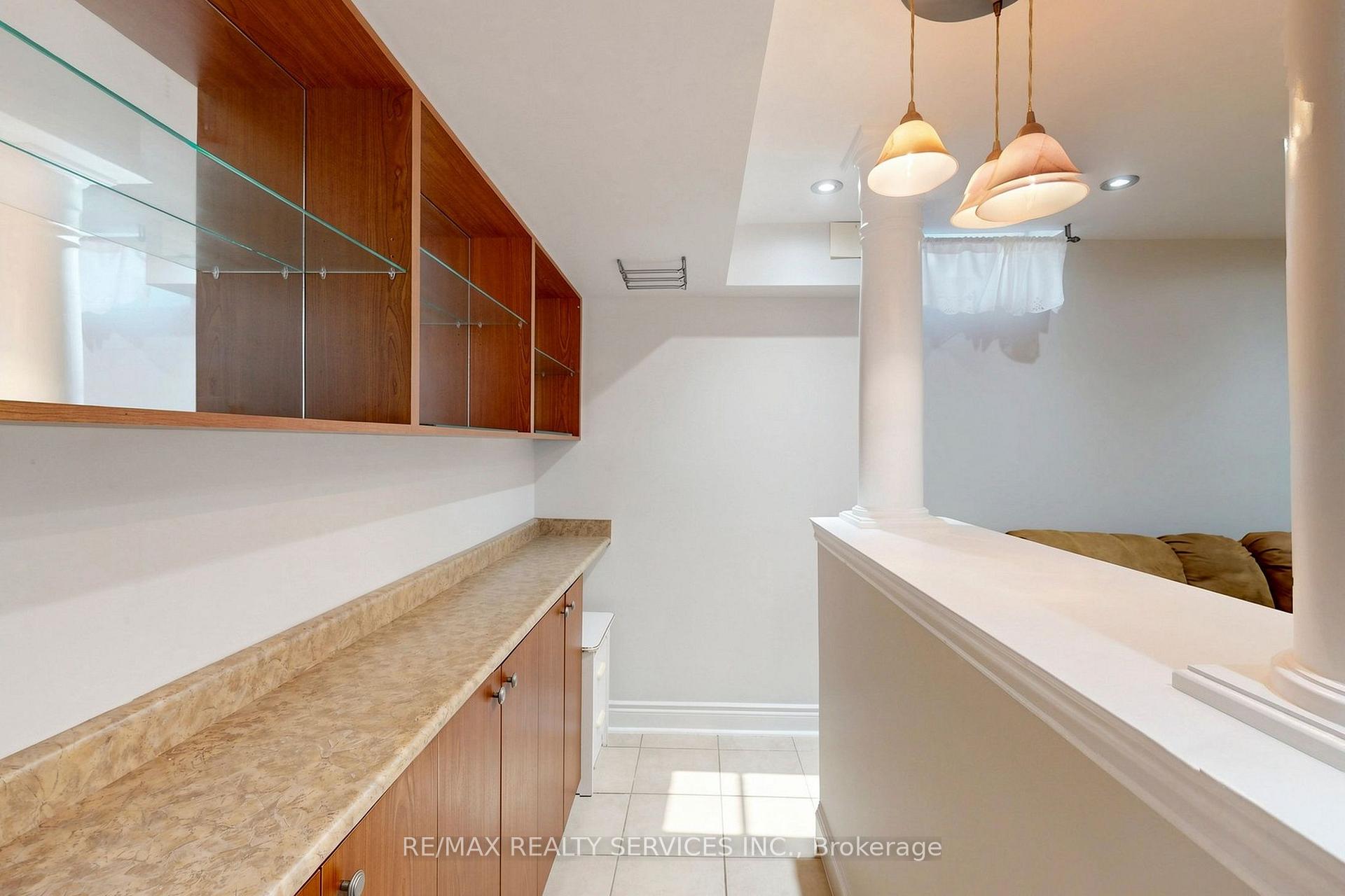 Photo 43 of 50 Rocky Point Crescent, Brampton, Madoc — HOMEH