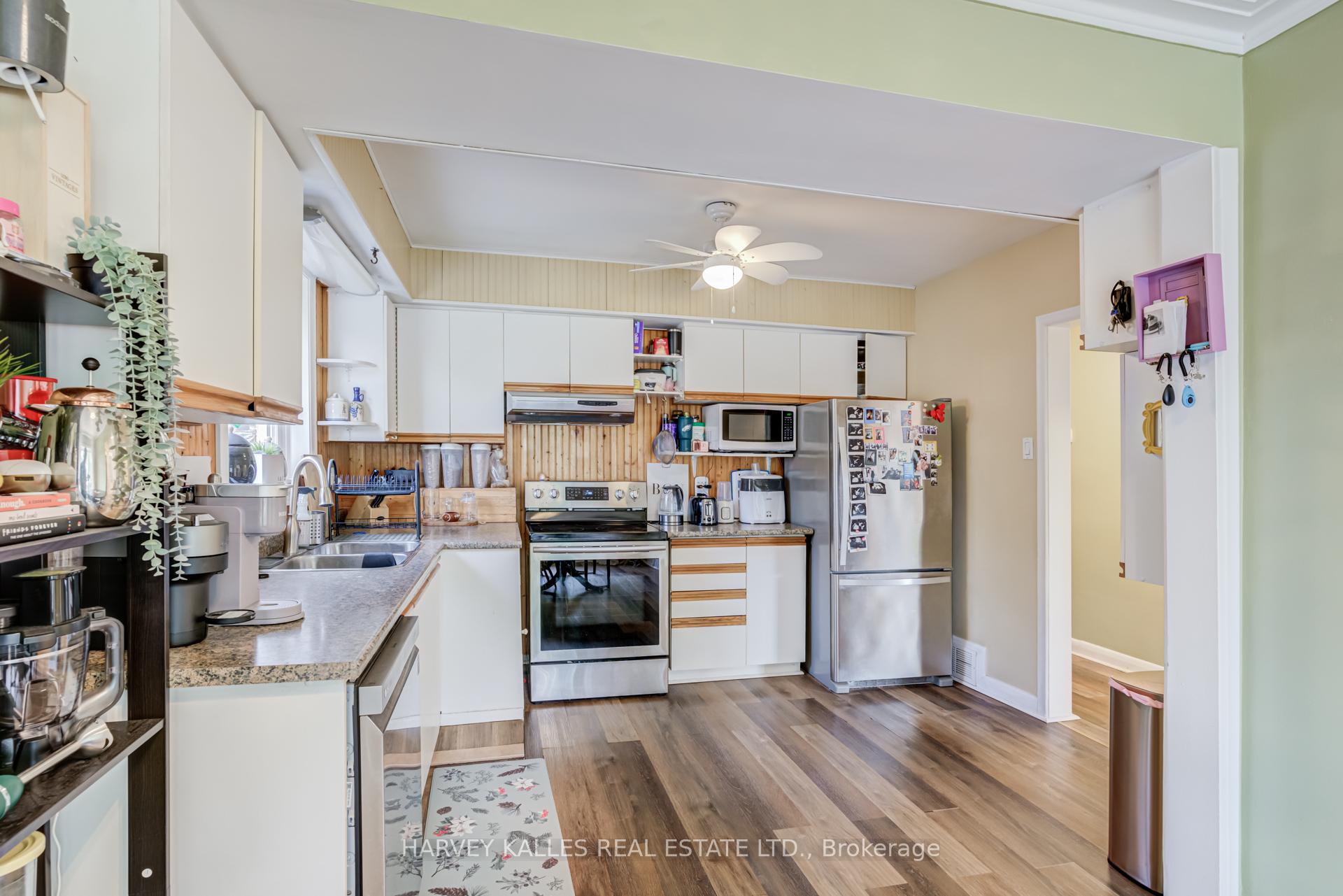 Photo 11 of 9 Sealcove Drive, Etobicoke, Etobicoke West Mall — HOMEH