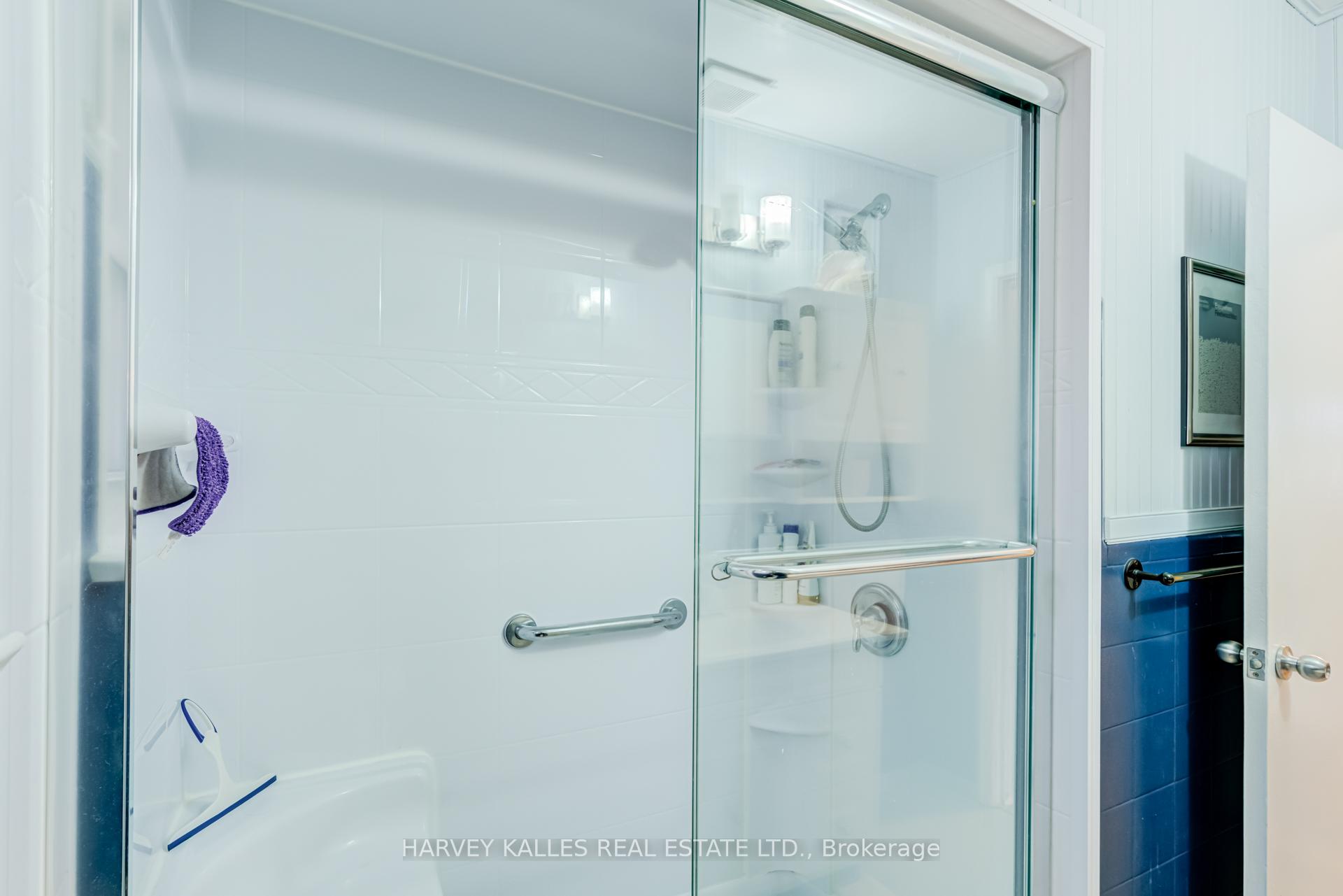 Photo 22 of 9 Sealcove Drive, Etobicoke, Etobicoke West Mall — HOMEH