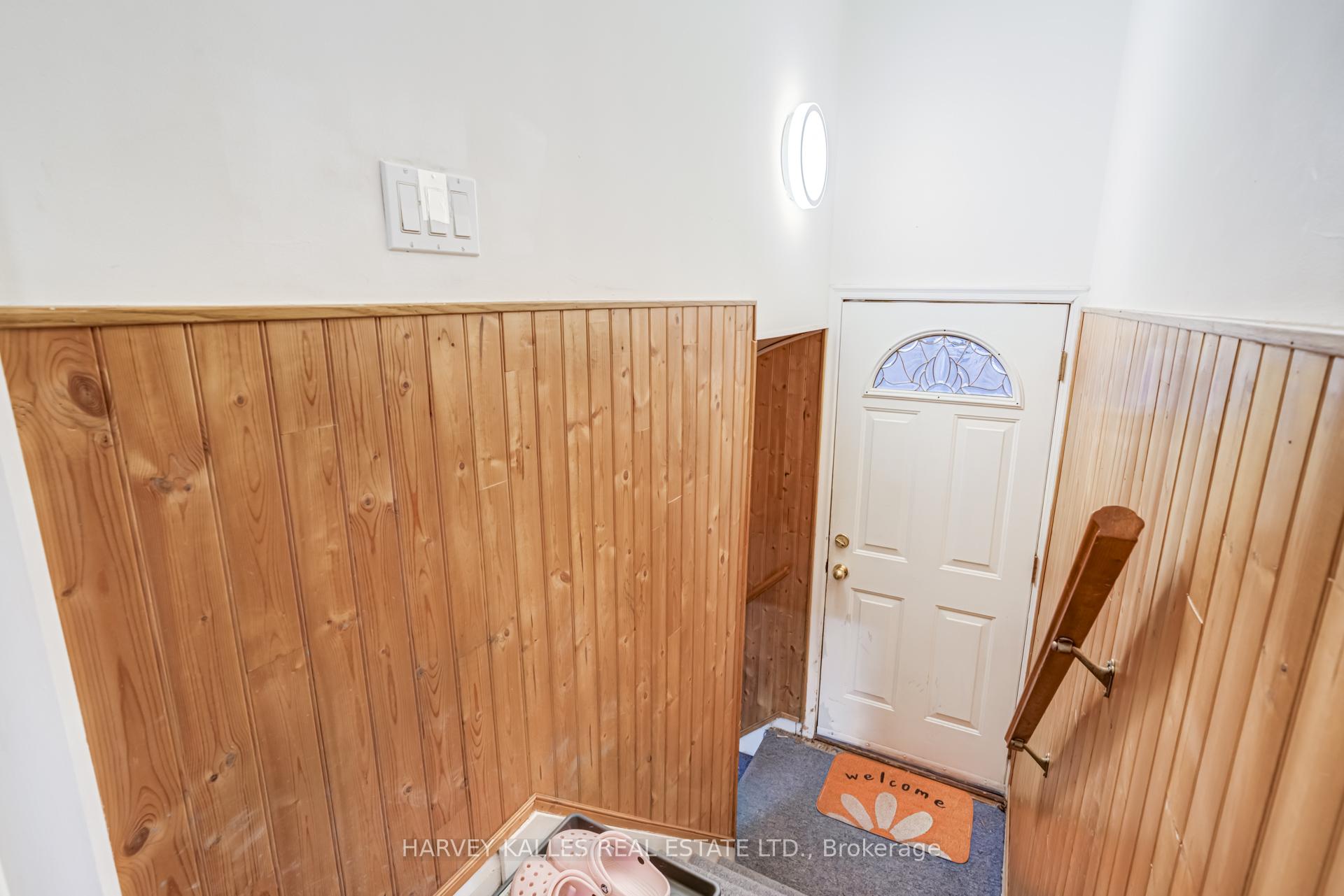 Photo 23 of 9 Sealcove Drive, Etobicoke, Etobicoke West Mall — HOMEH