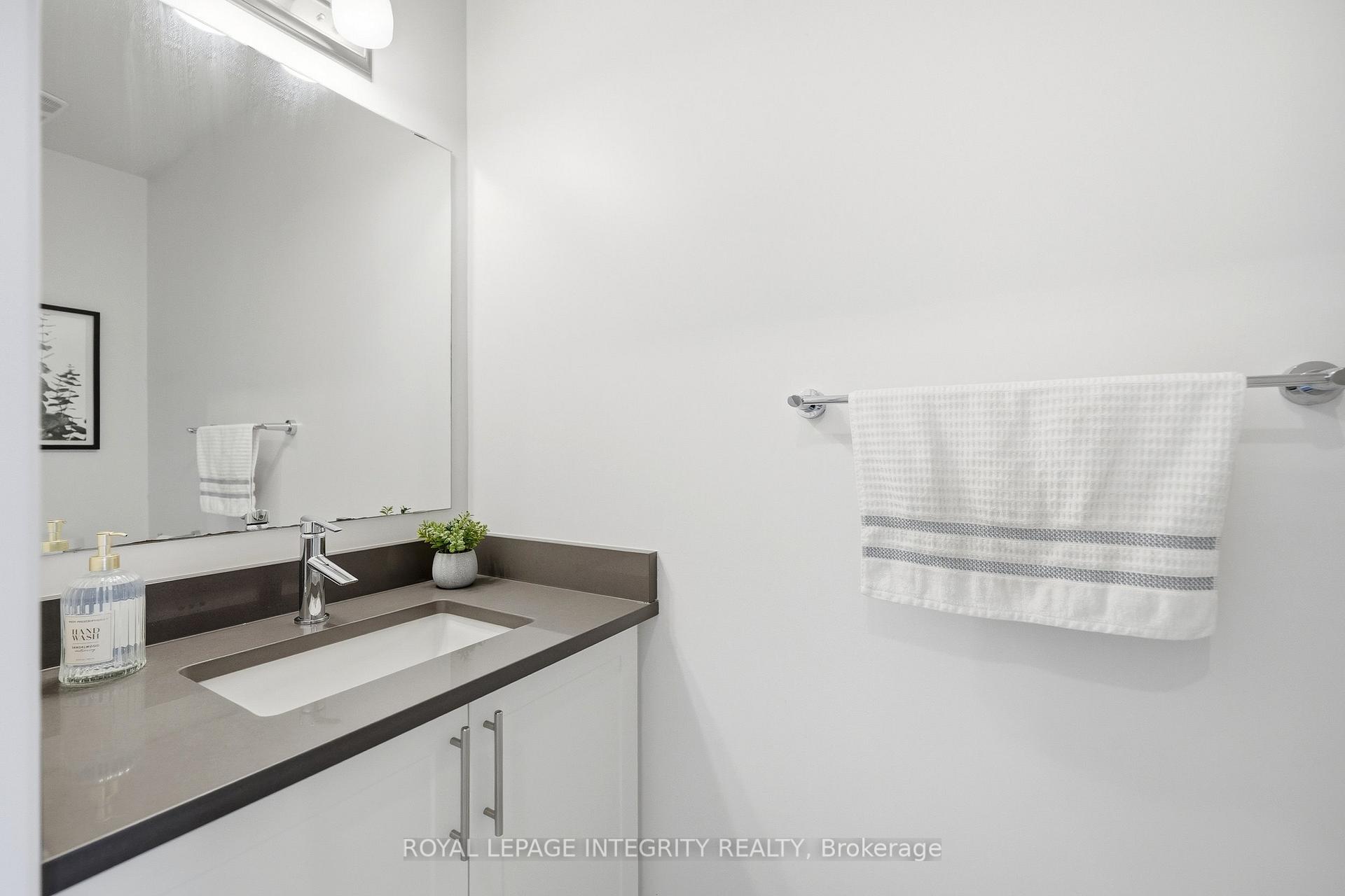 Photo 5 of 256 Gossamer Street, Ottawa, Mer Bleue/Bradley Estates/Anderson Park — HOMEH