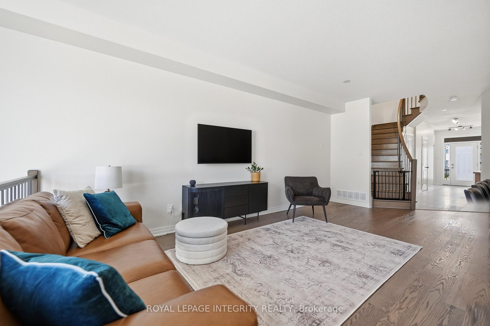 Photo 13 of 256 Gossamer Street, Ottawa, Mer Bleue/Bradley Estates/Anderson Park — HOMEH