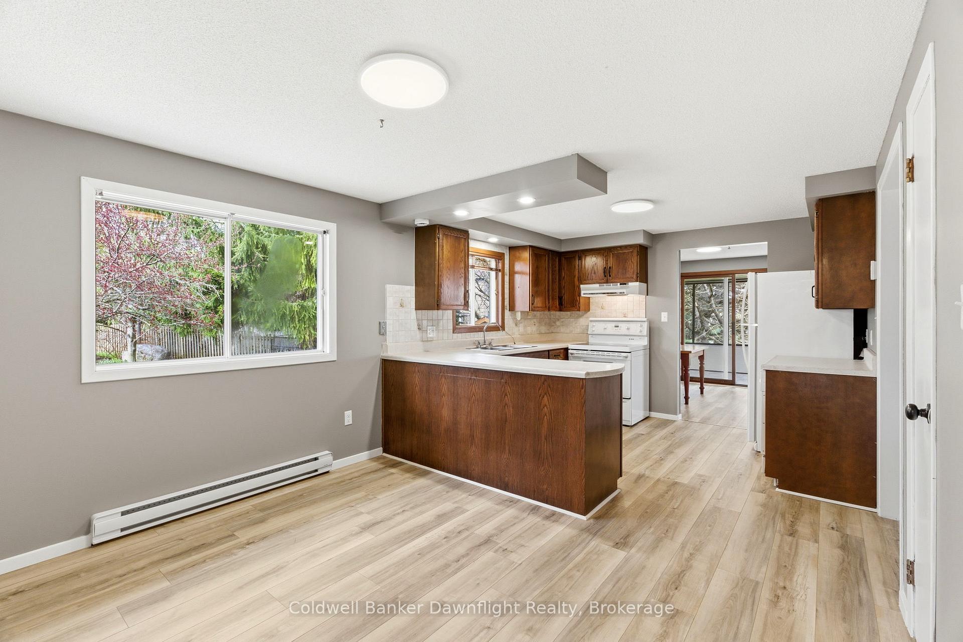 Photo 18 of 516 Maitland Court, North Huron, Wingham — HOMEH