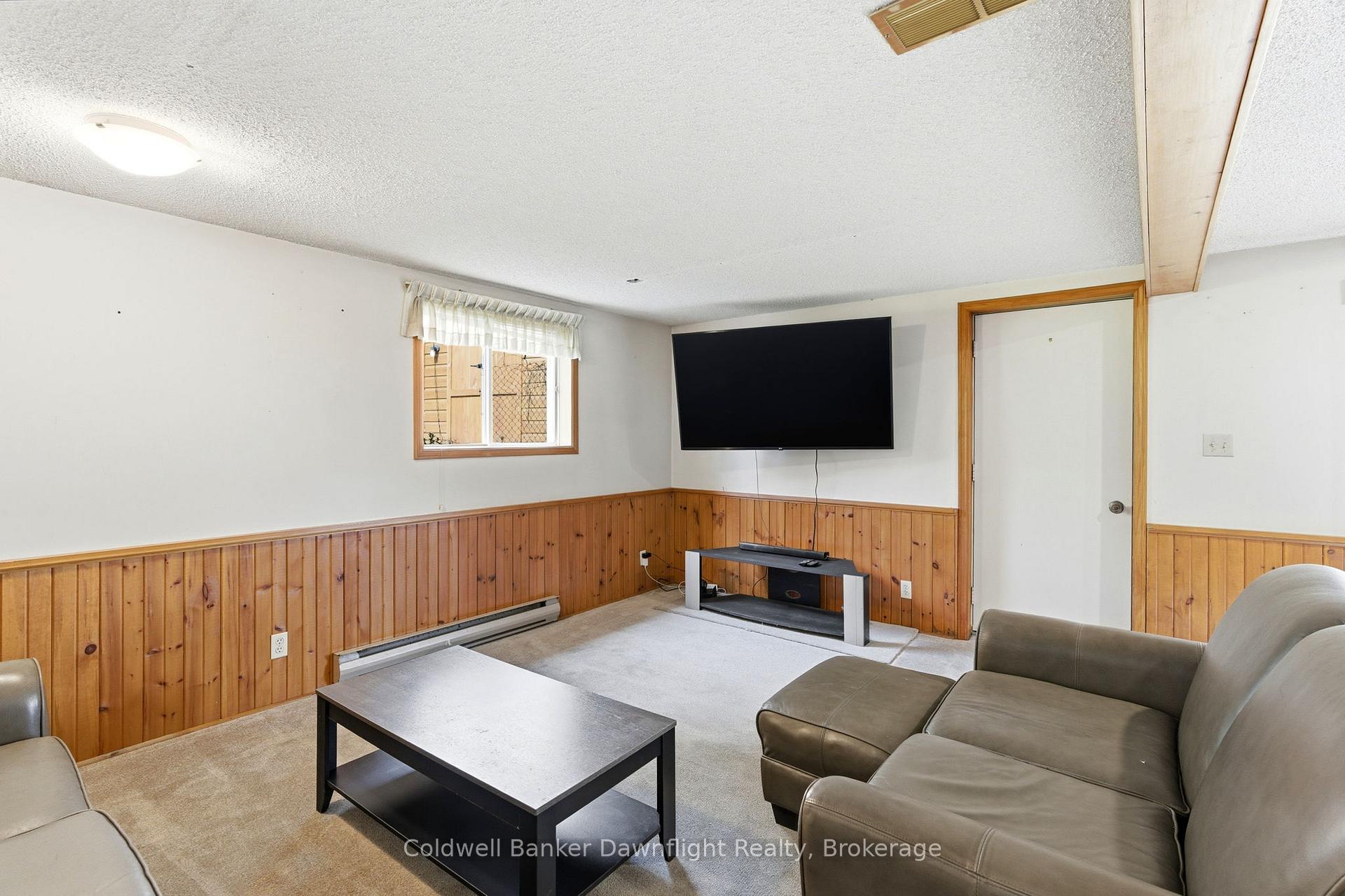 Photo 32 of 516 Maitland Court, North Huron, Wingham — HOMEH
