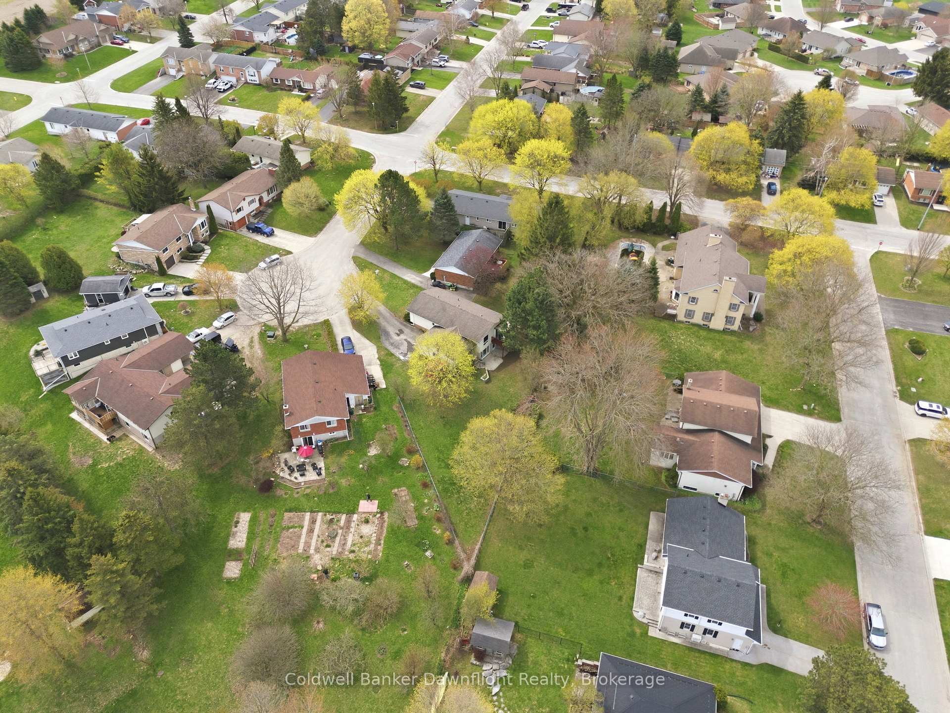 Photo 48 of 516 Maitland Court, North Huron, Wingham — HOMEH