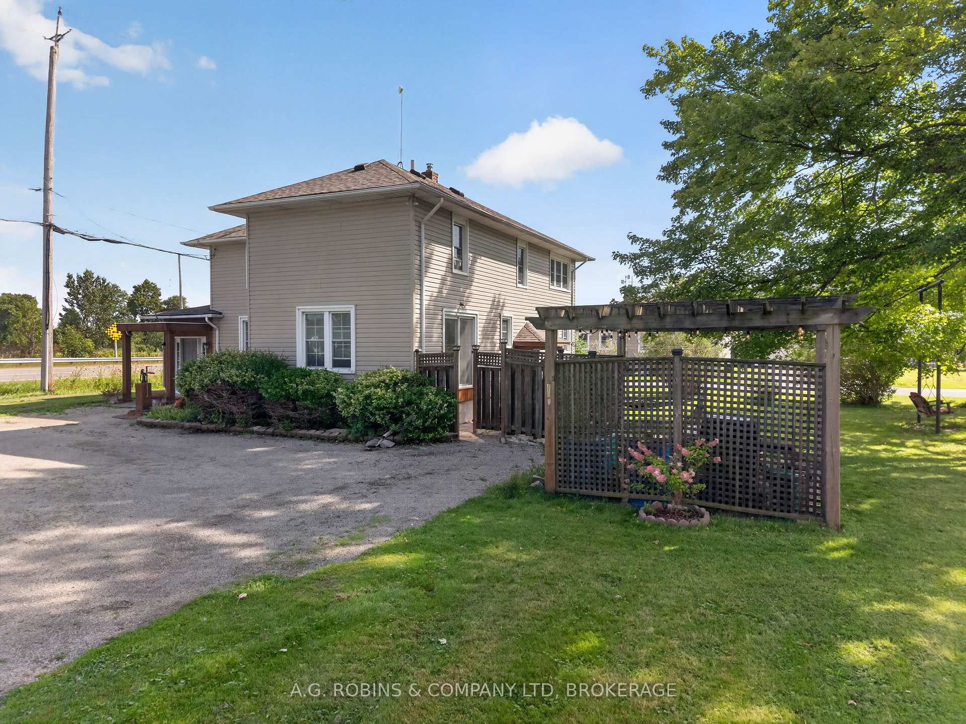 Photo 9 of 3921 #3 Highway E, Port Colborne, Sherkston — HOMEH