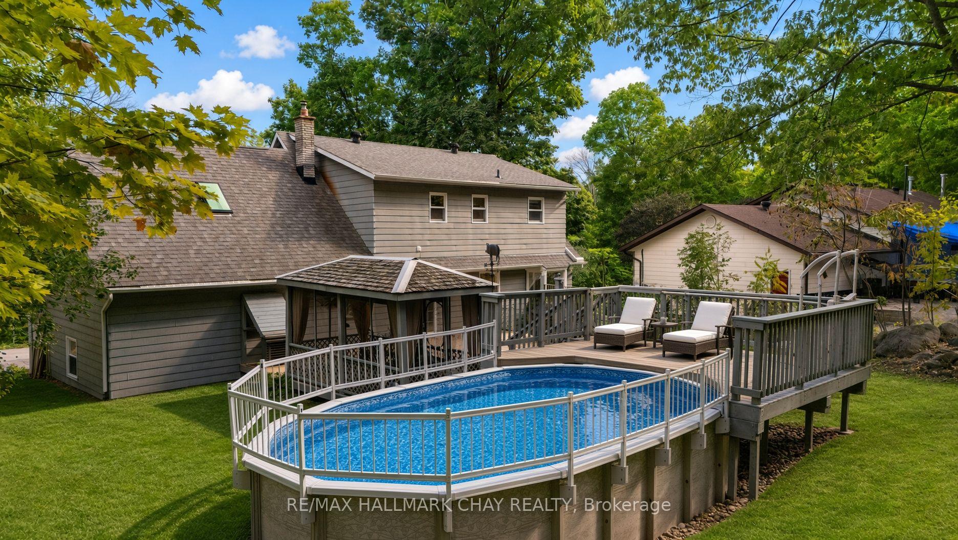 Photo 12 of 372 Lakewood Drive, Midland — HOMEH