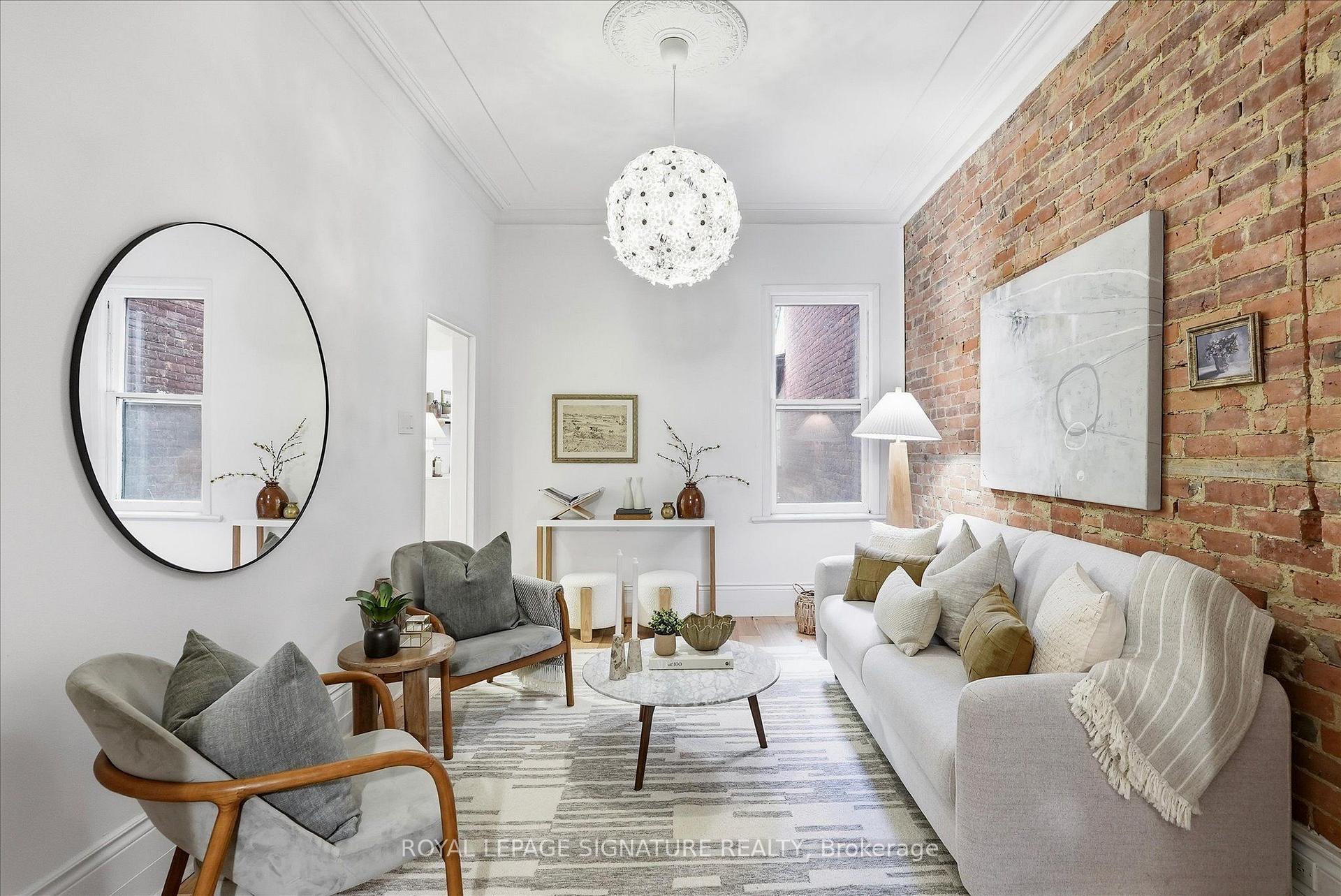 Photo 3 of 230 Dovercourt Road, Toronto, Little Portugal — HOMEH