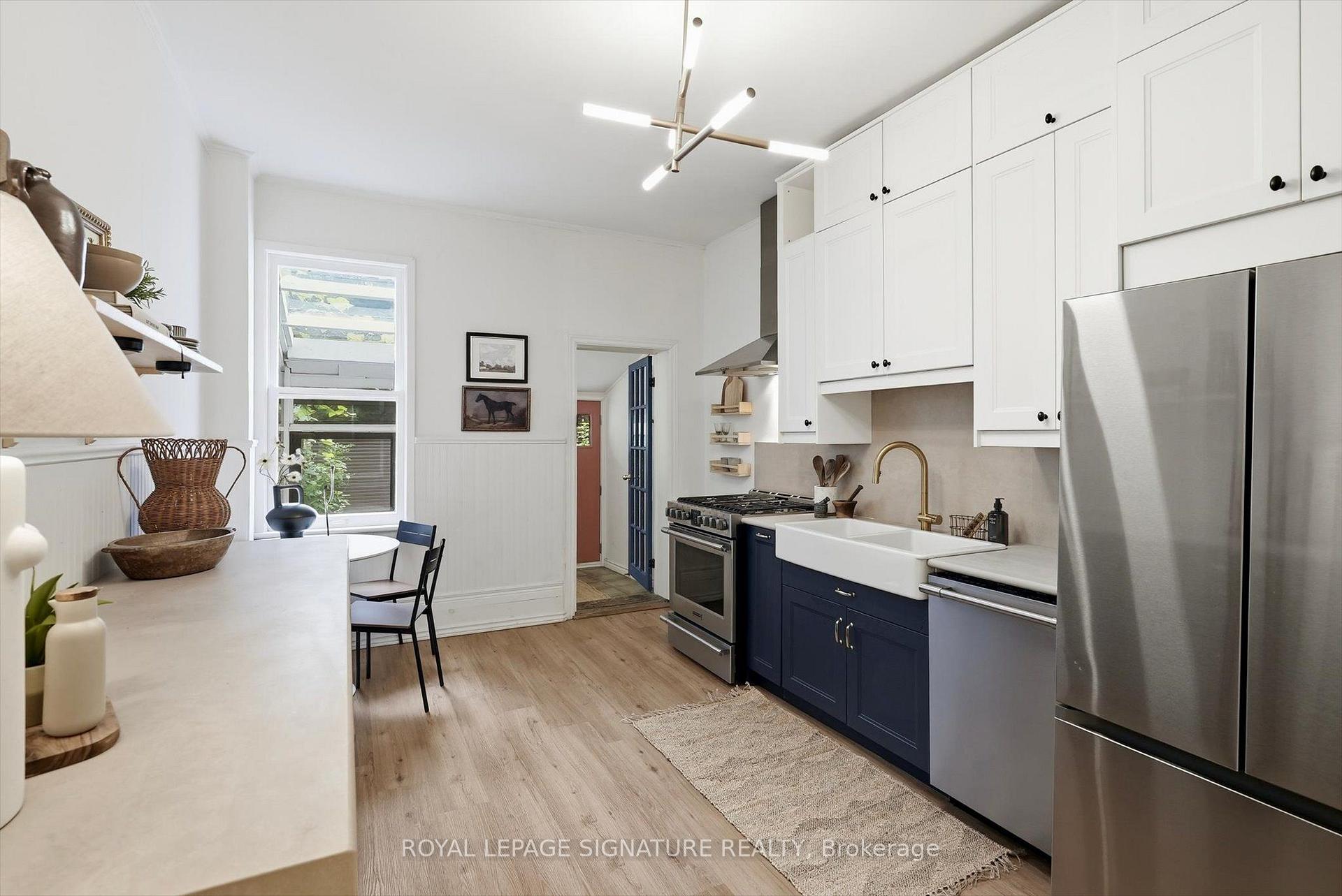 Photo 6 of 230 Dovercourt Road, Toronto, Little Portugal — HOMEH