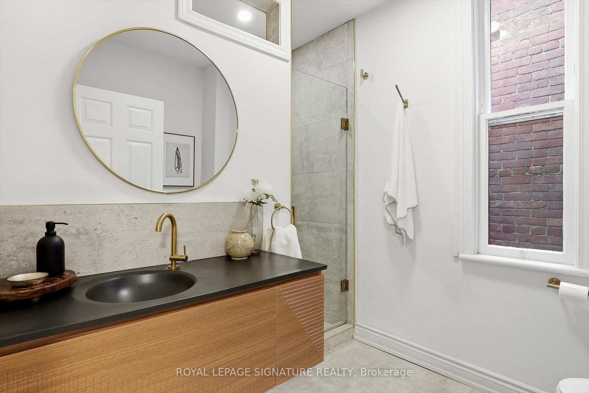Photo 24 of 230 Dovercourt Road, Toronto, Little Portugal — HOMEH