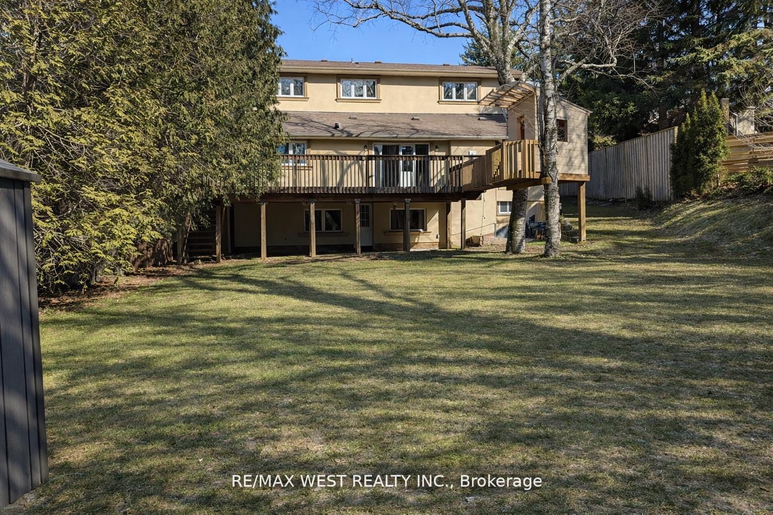 Photo 9 of 26 Hostein Drive, Hamilton, Ancaster — HOMEH