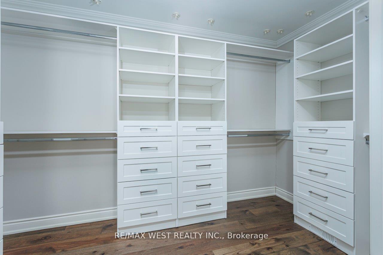 Photo 17 of 26 Hostein Drive, Hamilton, Ancaster — HOMEH
