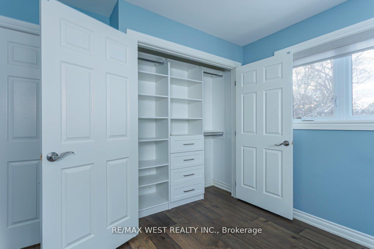 Photo 28 of 26 Hostein Drive, Hamilton, Ancaster — HOMEH