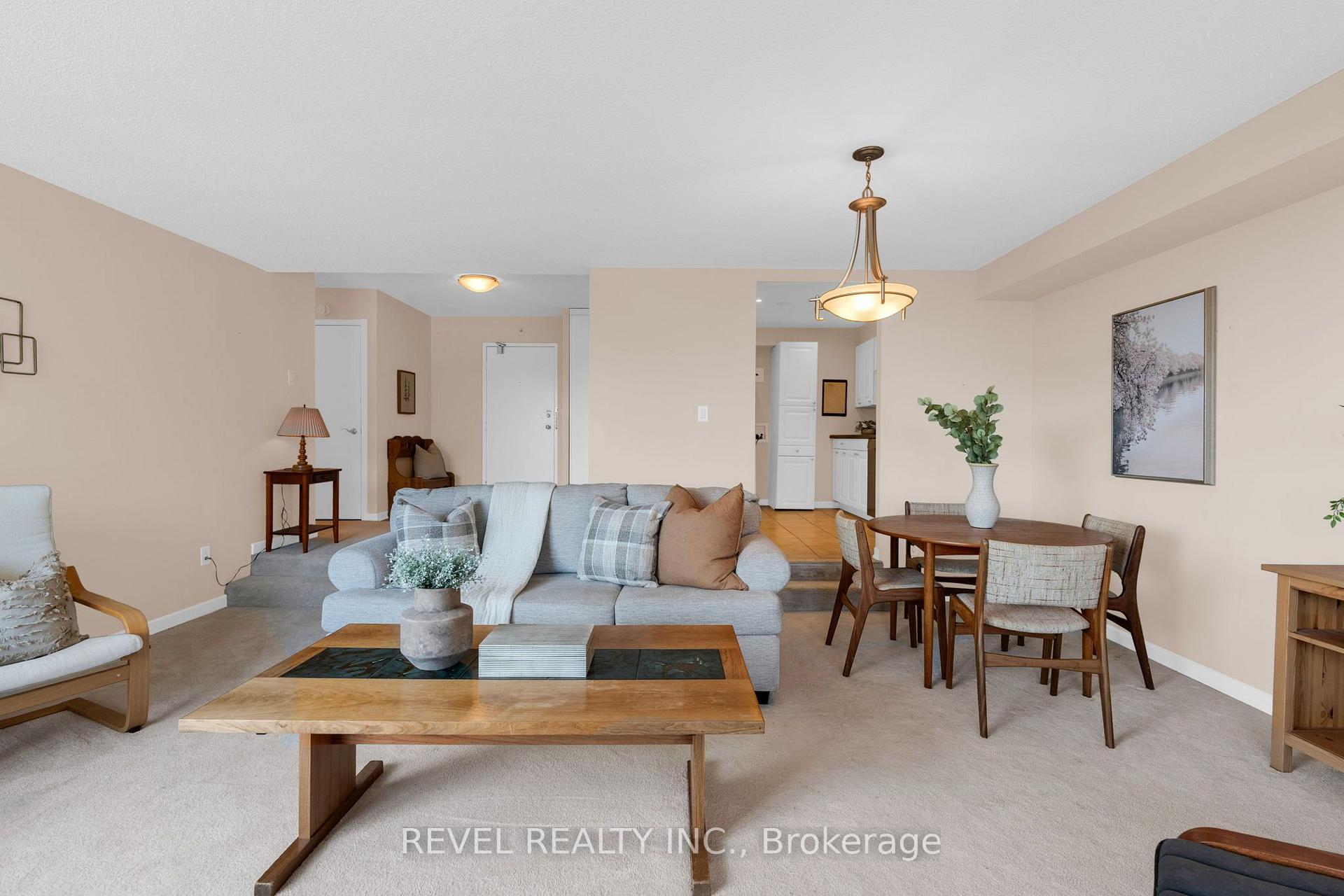 Photo 12 of Unit 305, 181 Collier Street, Barrie, North Shore — HOMEH